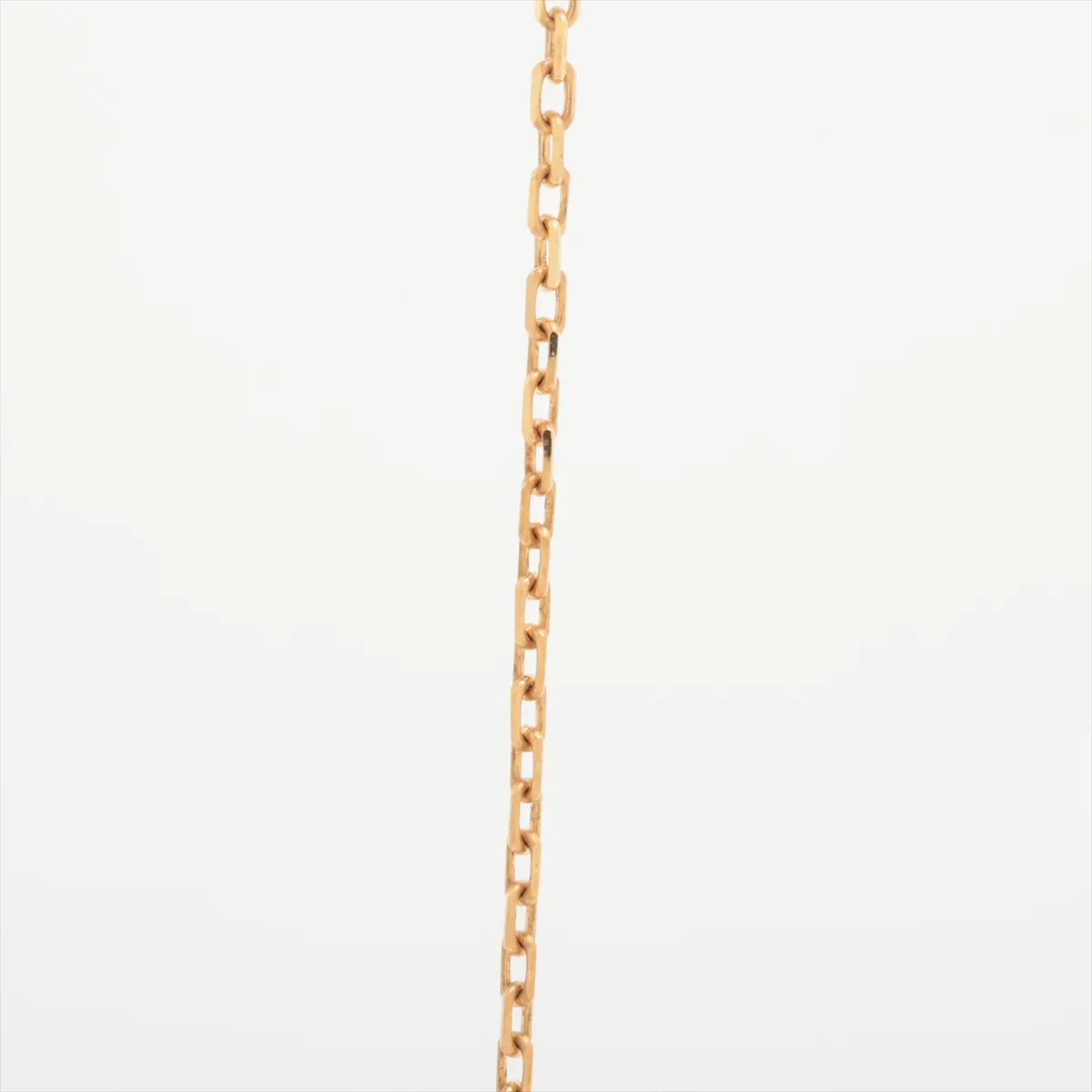 Amulette de Cartier Shell Diamond Necklace, 750 (Yellow Gold), 10.3g, EIS548, Shell cloudiness, — view 3