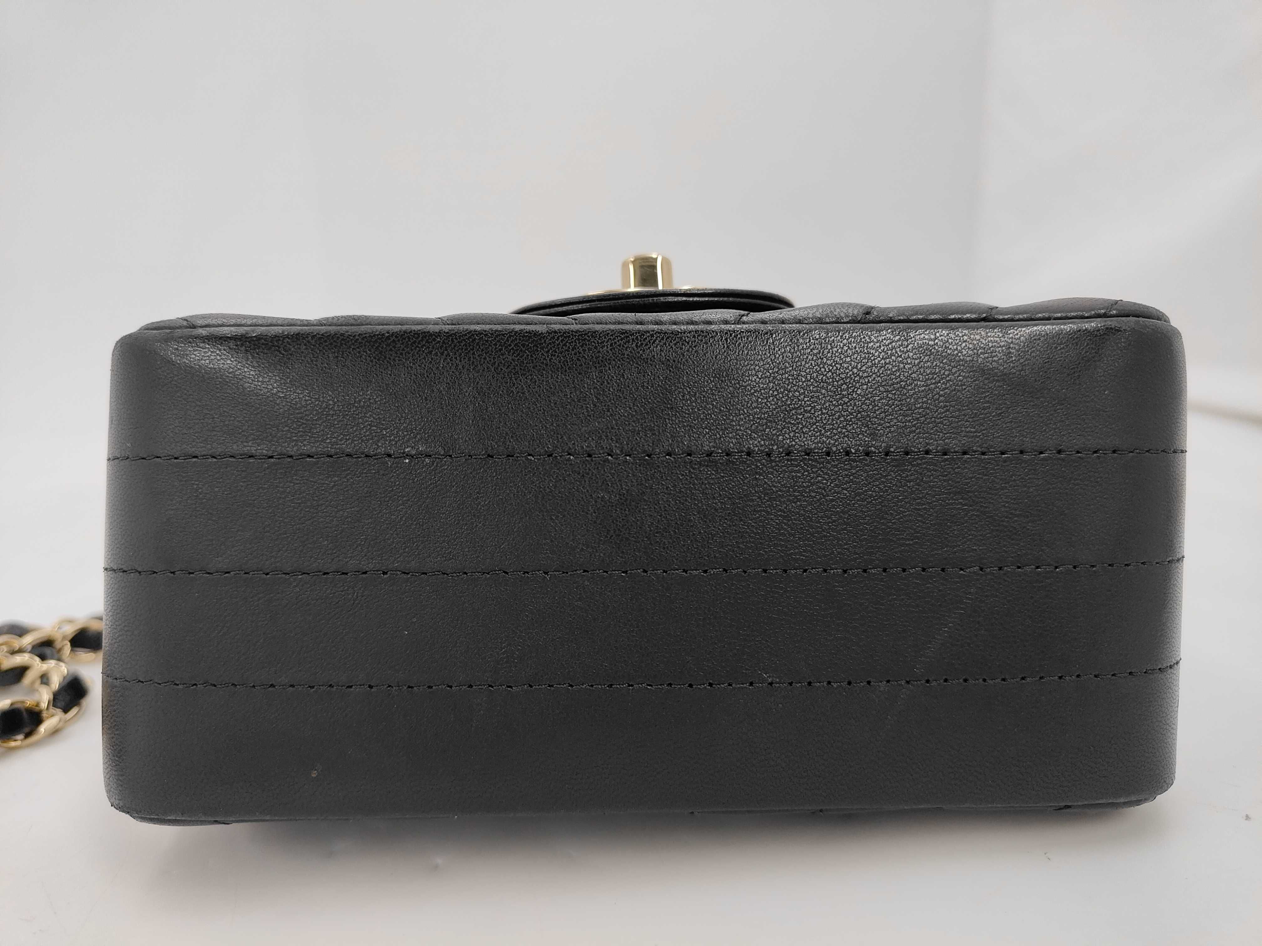 V-stitch chain shoulder bag, black shoulder bag — view 7