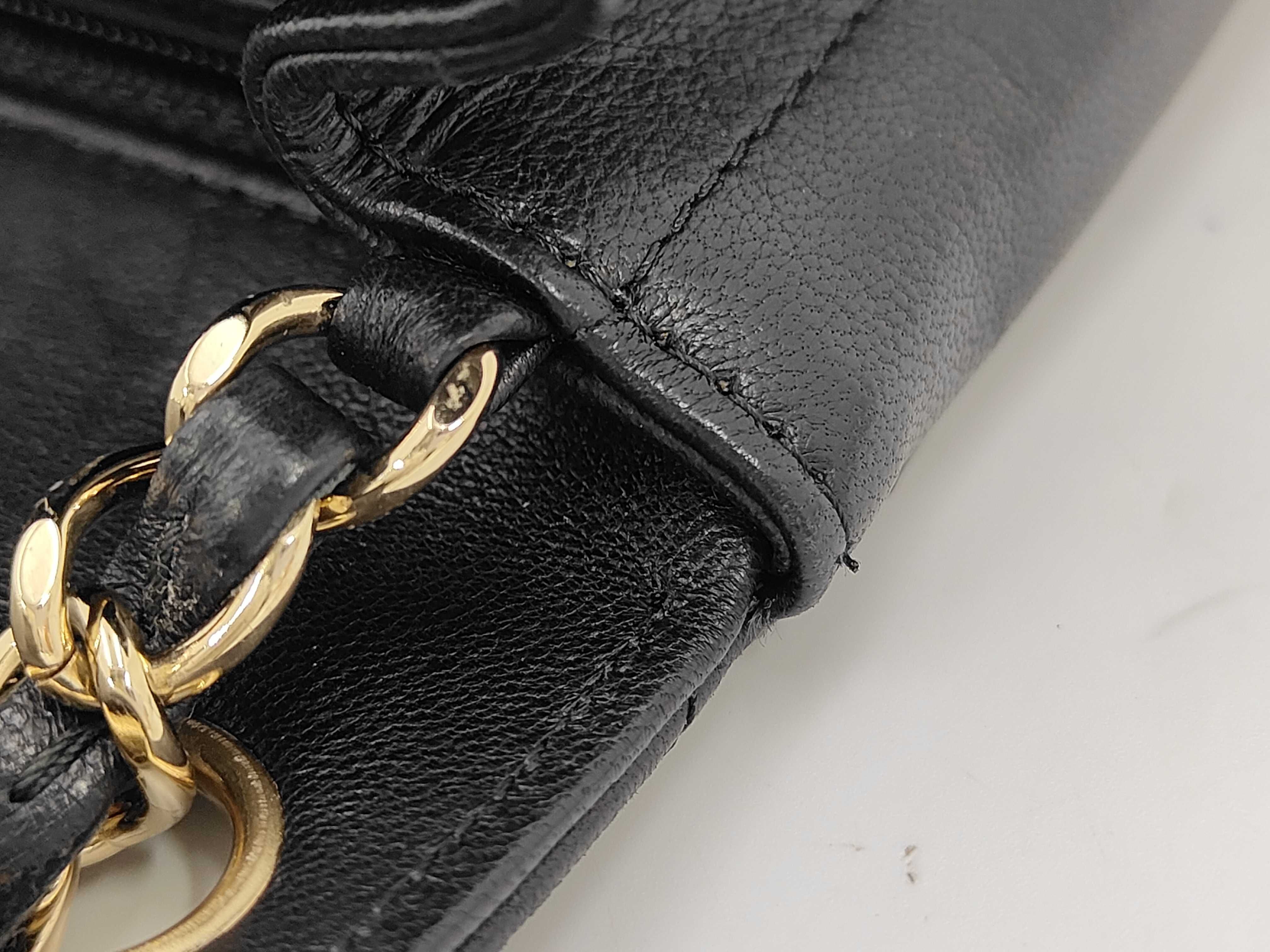 V-stitch chain shoulder bag, black shoulder bag — view 9