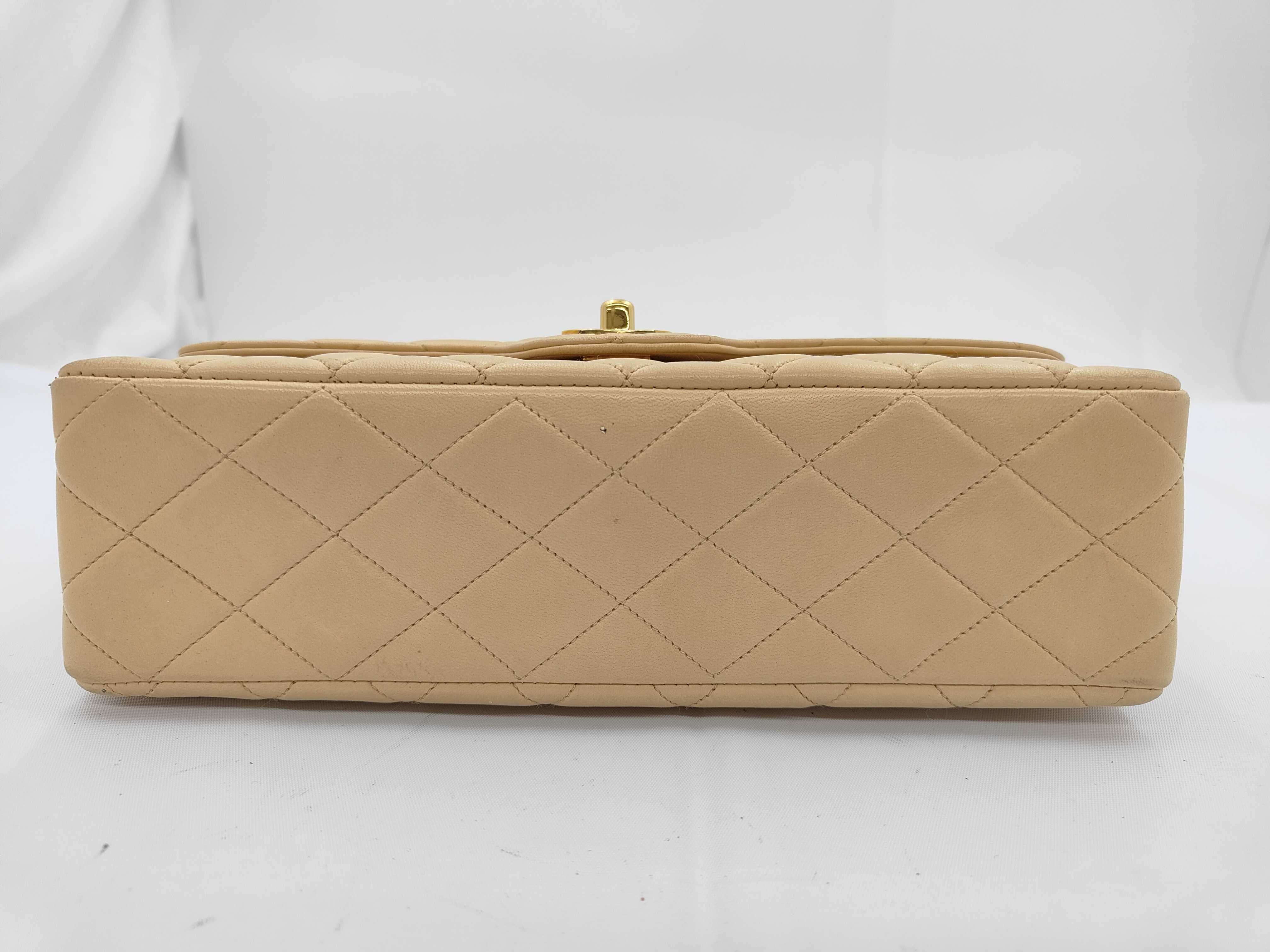 Matelassé Paris Limited Edition Lambskin Chain Shoulder Bag, Beige — view 5