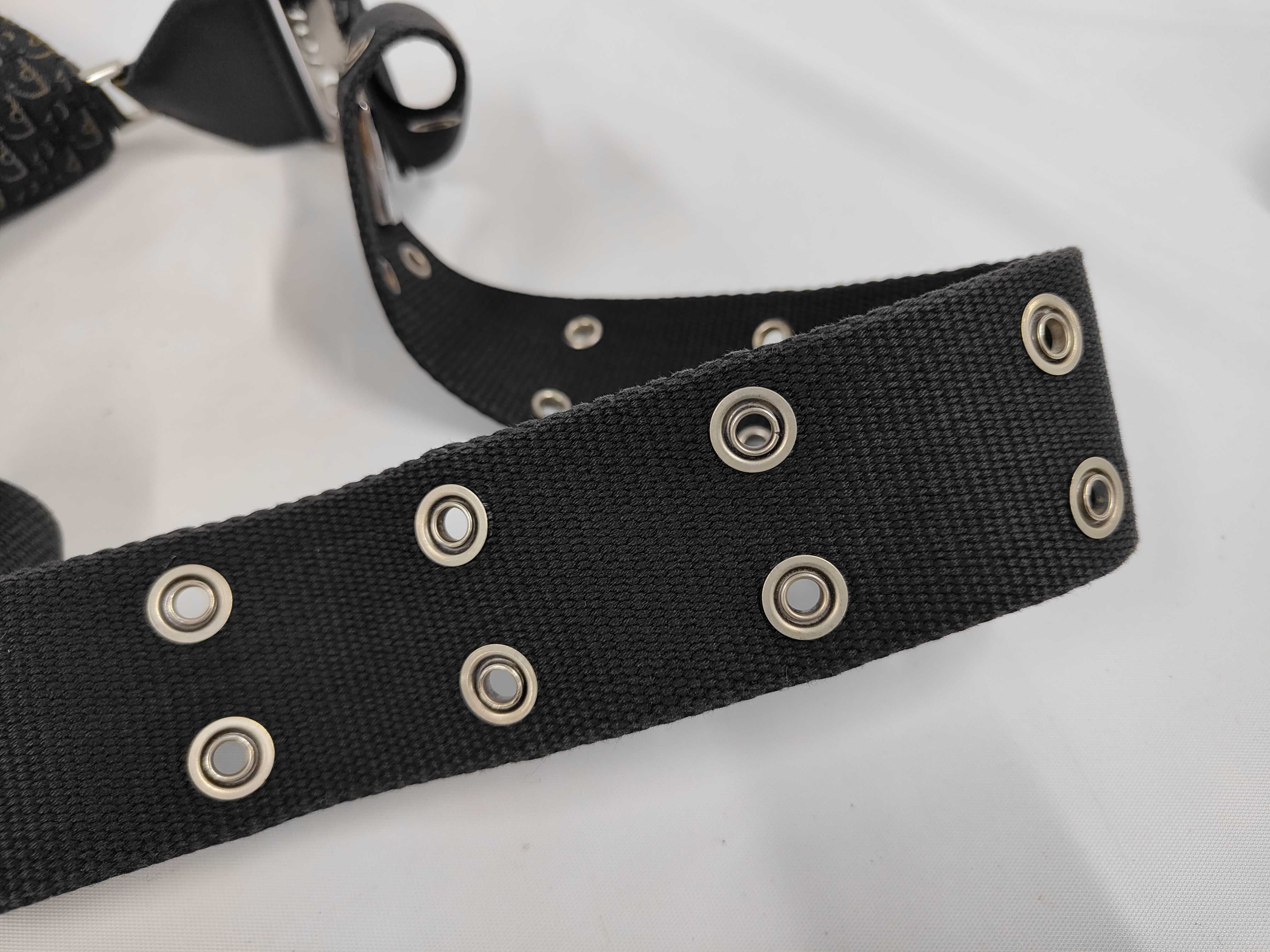 Trotter Street Classic Black Shoulder Bag — view 5