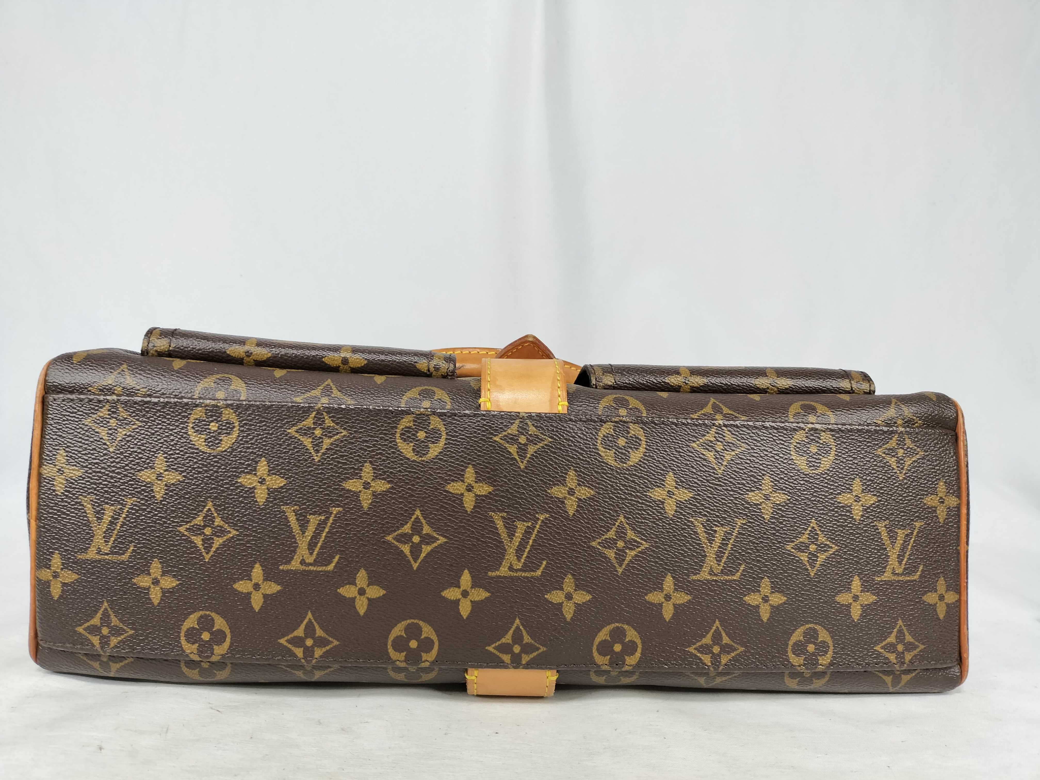 Monogram Manhattan GM M40025 Brown Handbag — view 8