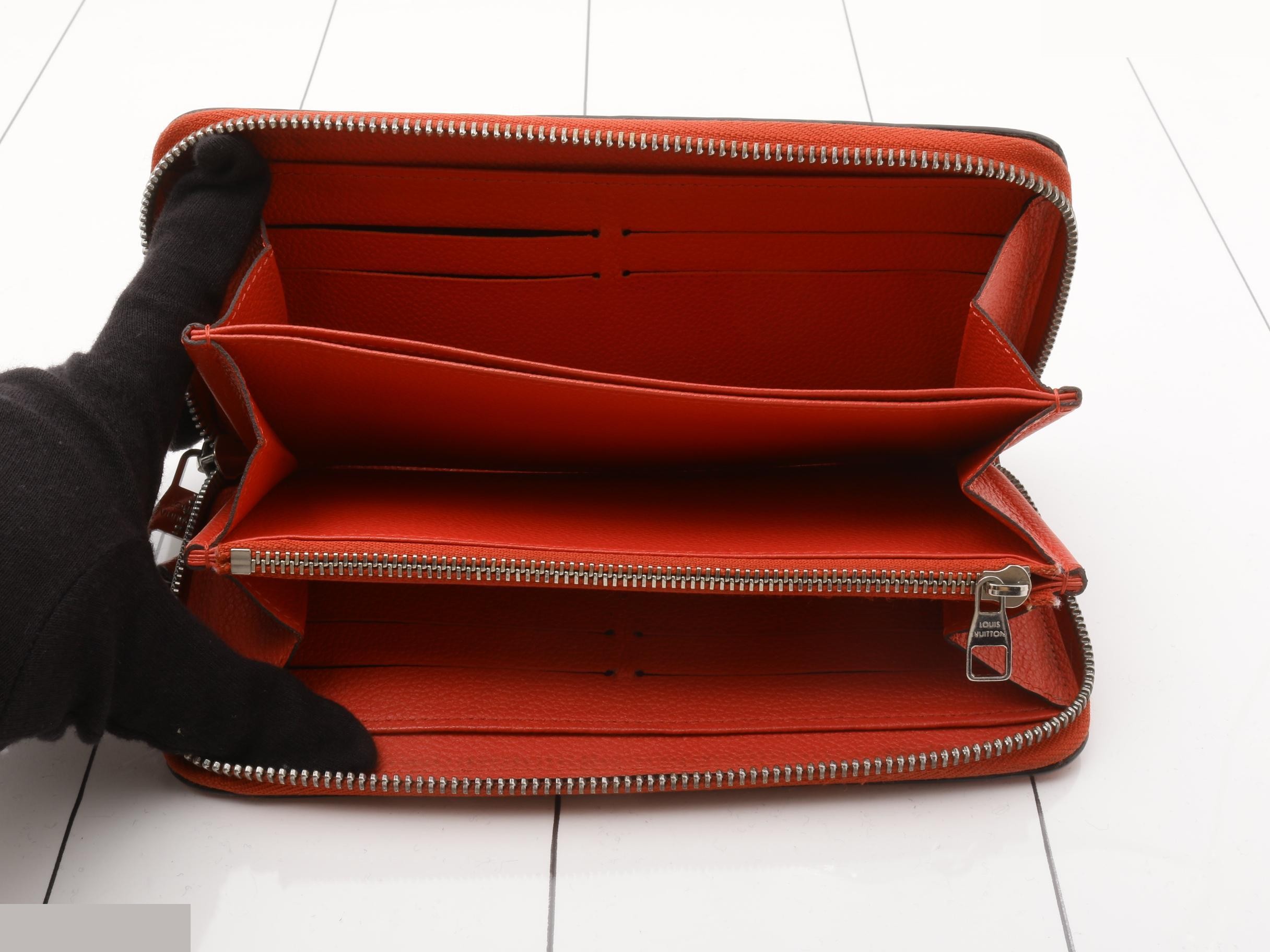 M60547 Zippy Wallet Orian — view 4