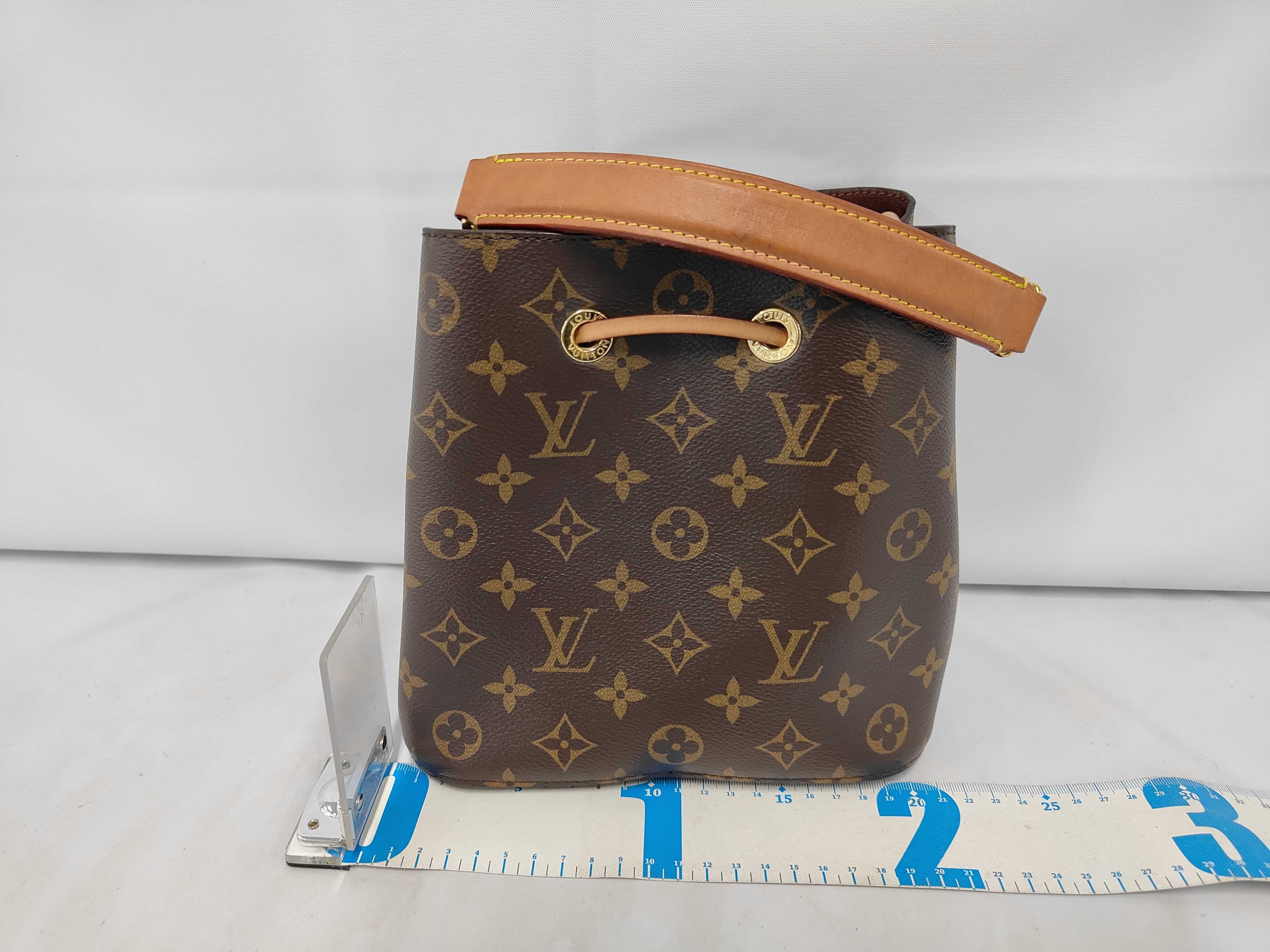 LV Louis Vuitton Monogram Neonoe BB Crossbody Bag — view 2