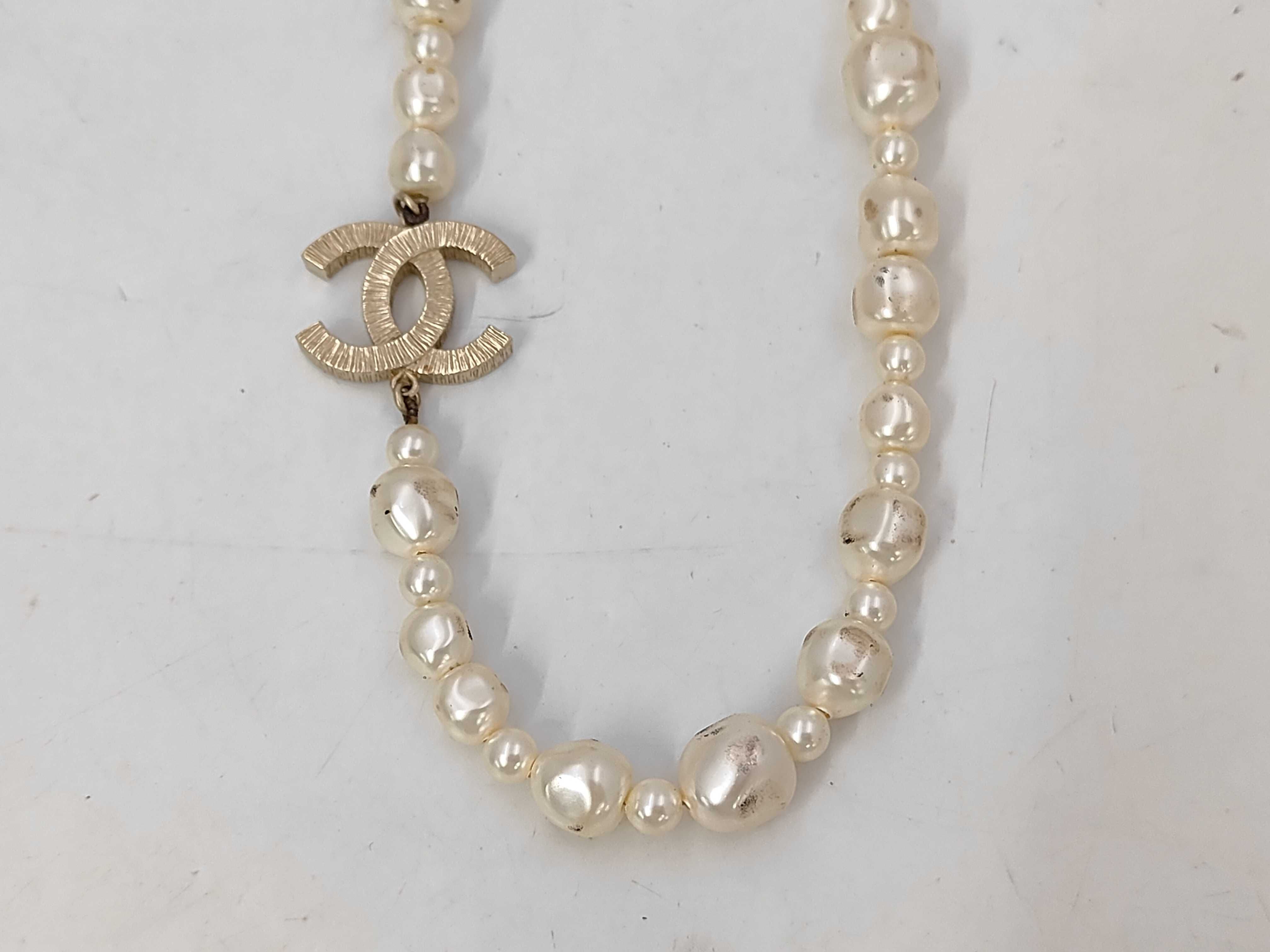 F14V F Pearl Necklace