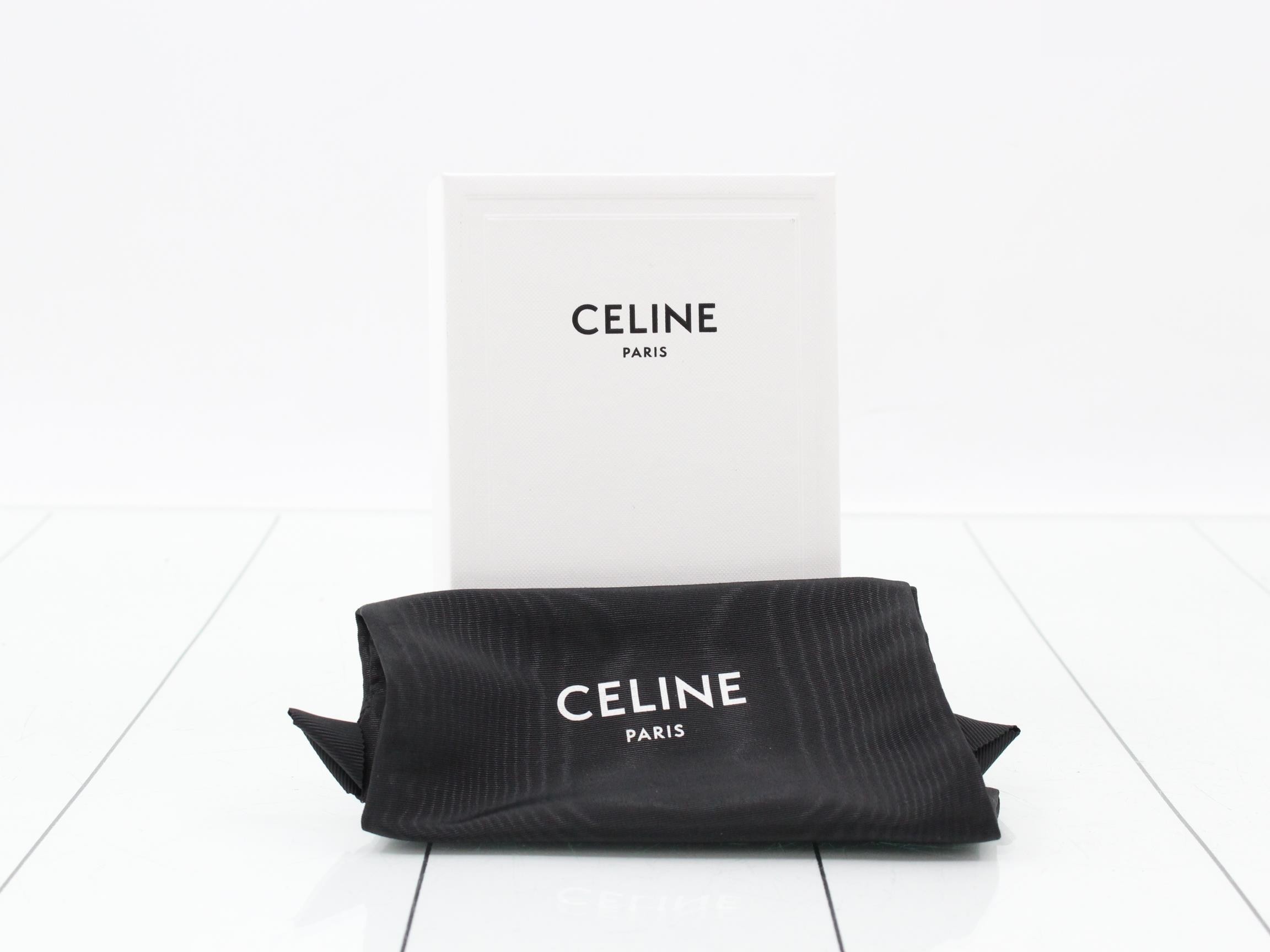 Small flap wallet, Triomphe, shiny calfskin, black, with box, dust bag, and booklet. — view 5