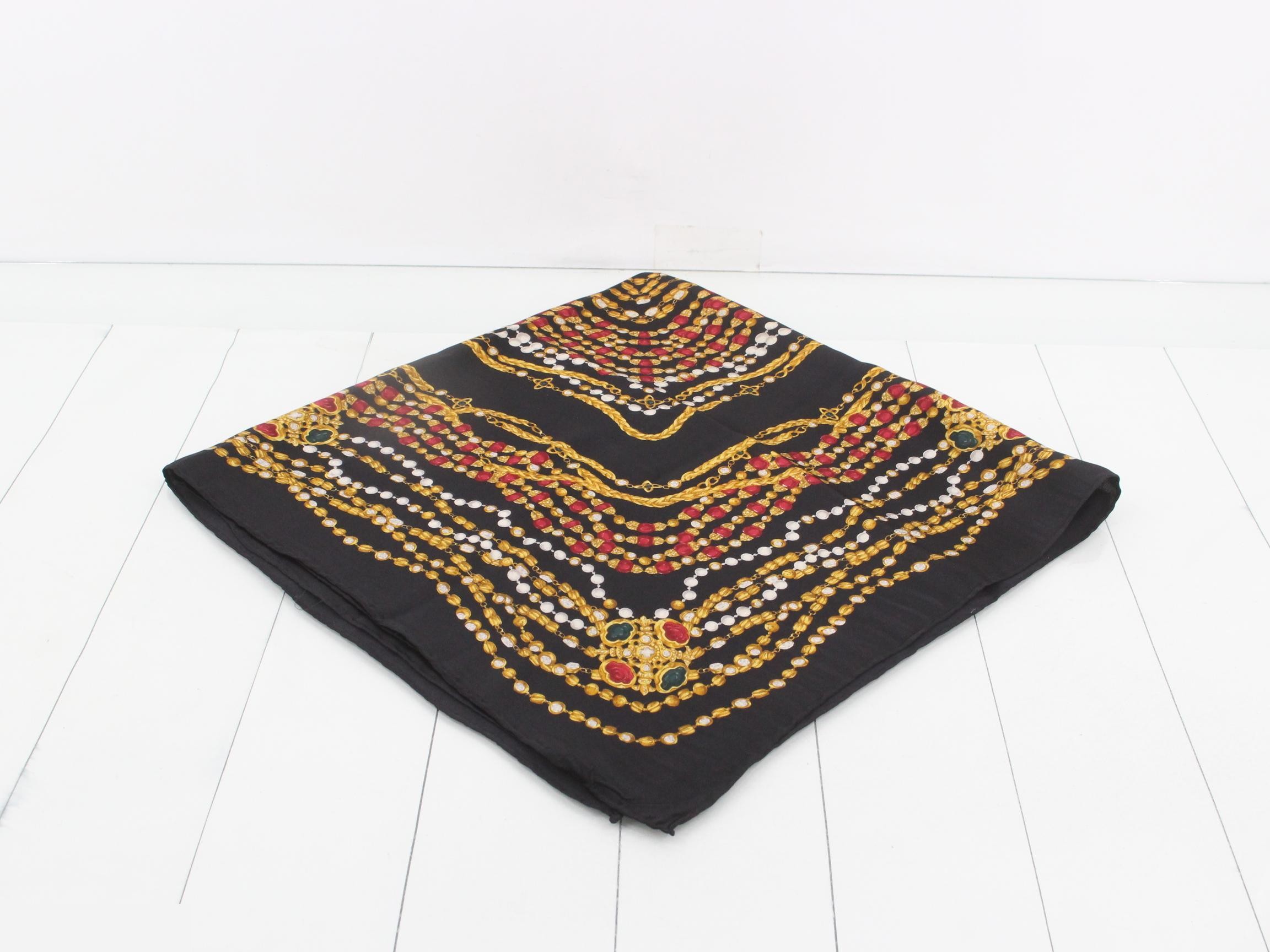 scarf — view 2