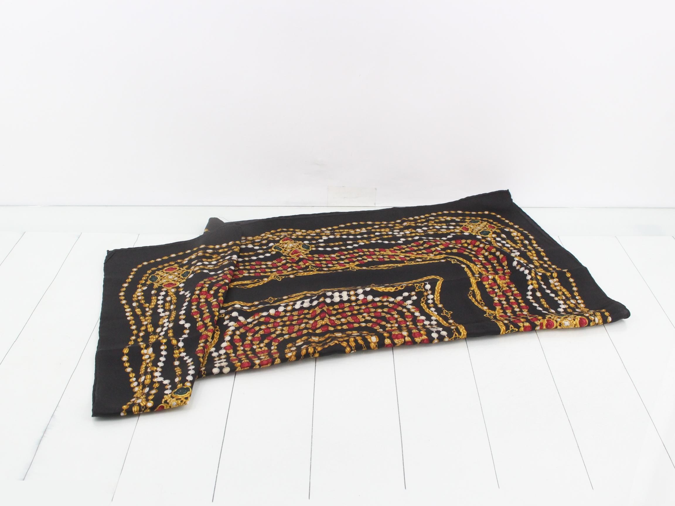 scarf — view 3