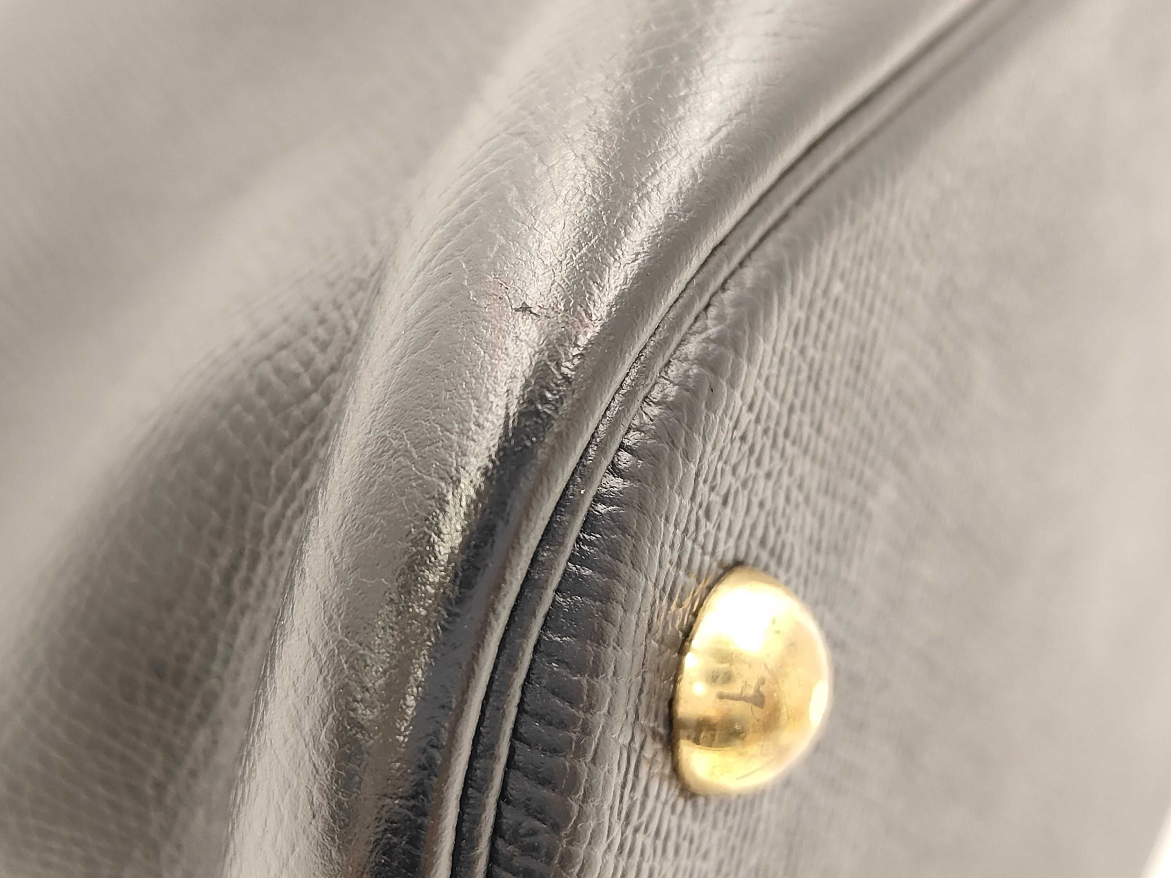 Bolide 35 Courchevel Leather Gold Hardware Handbag — view 4