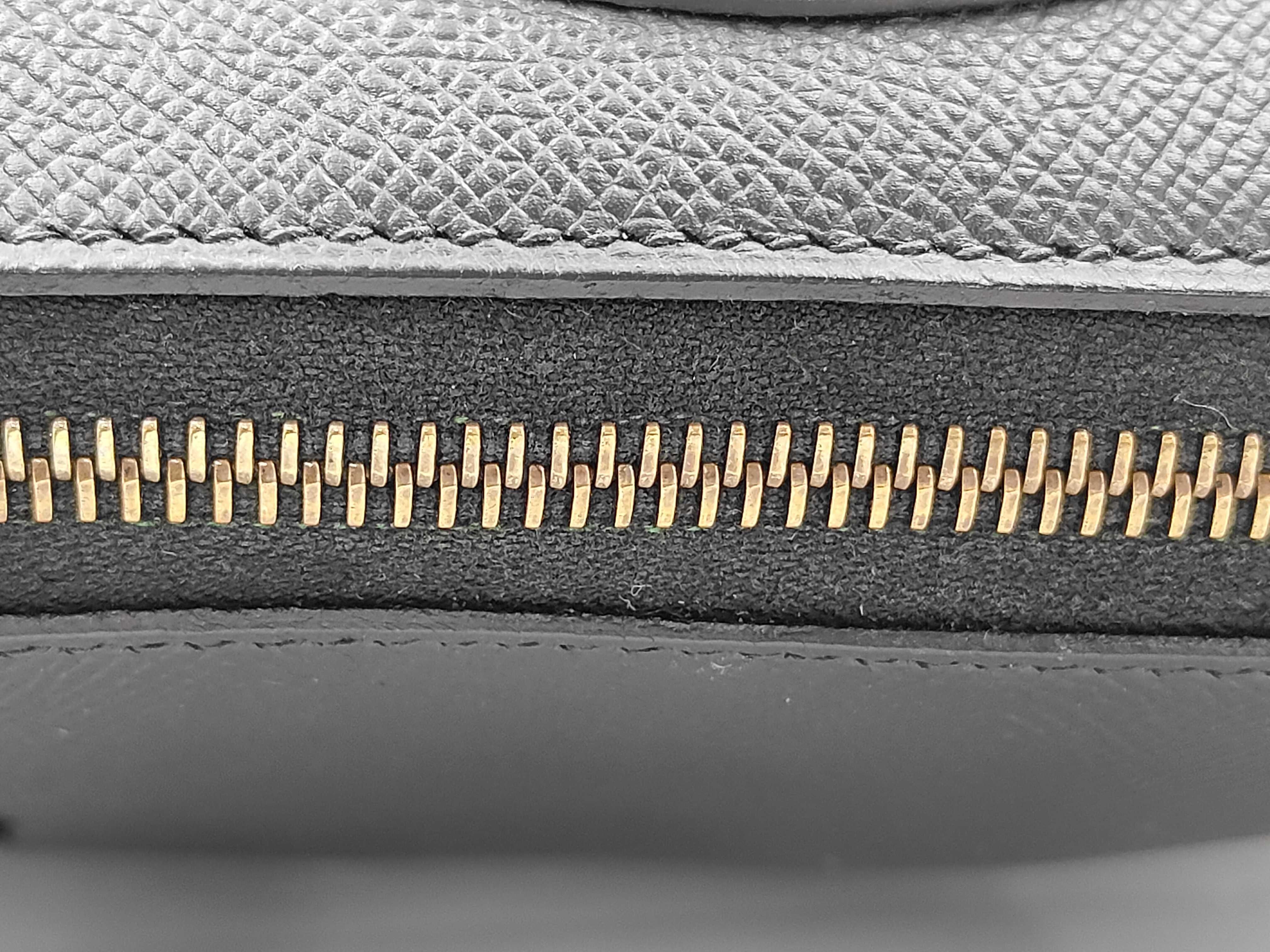 Bolide 35 Courchevel Leather Gold Hardware Handbag — view 7