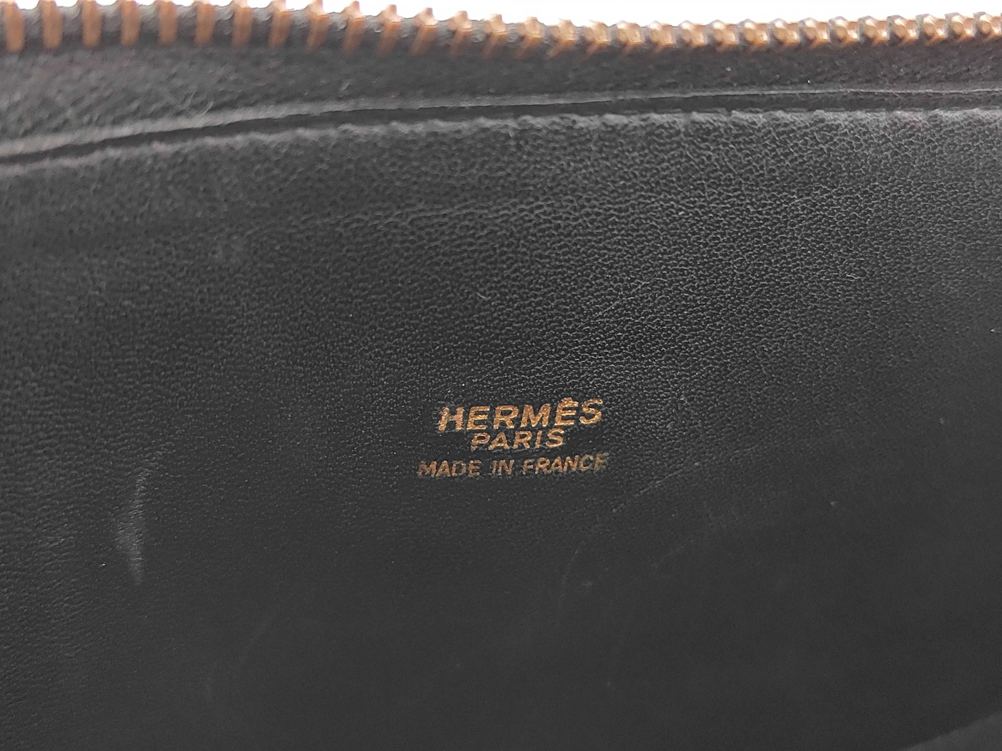 Bolide 35 Courchevel Leather Gold Hardware Handbag — view 10
