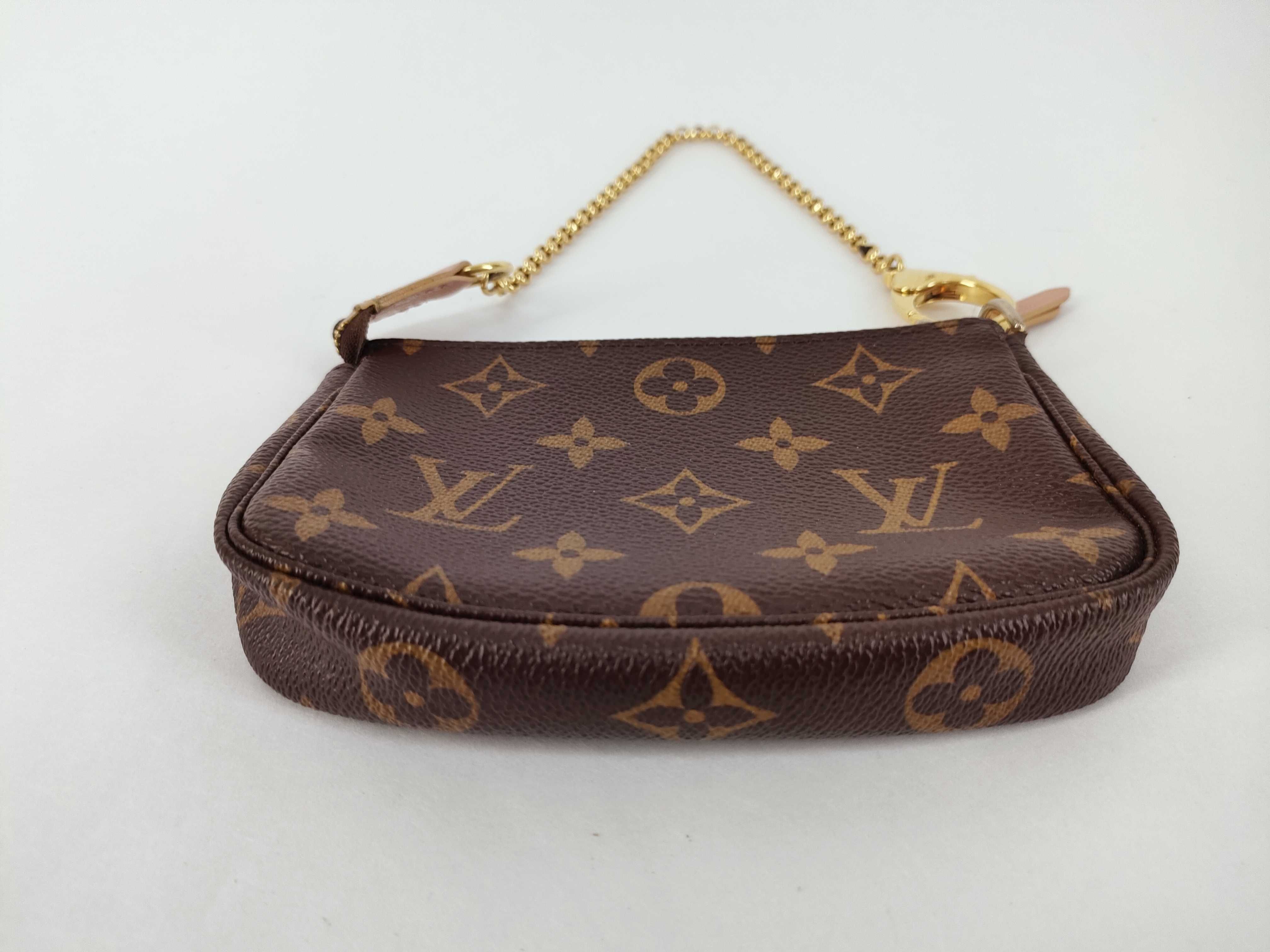 Monogram Louis Vuitton Monogram Accessory Pouch — view 4
