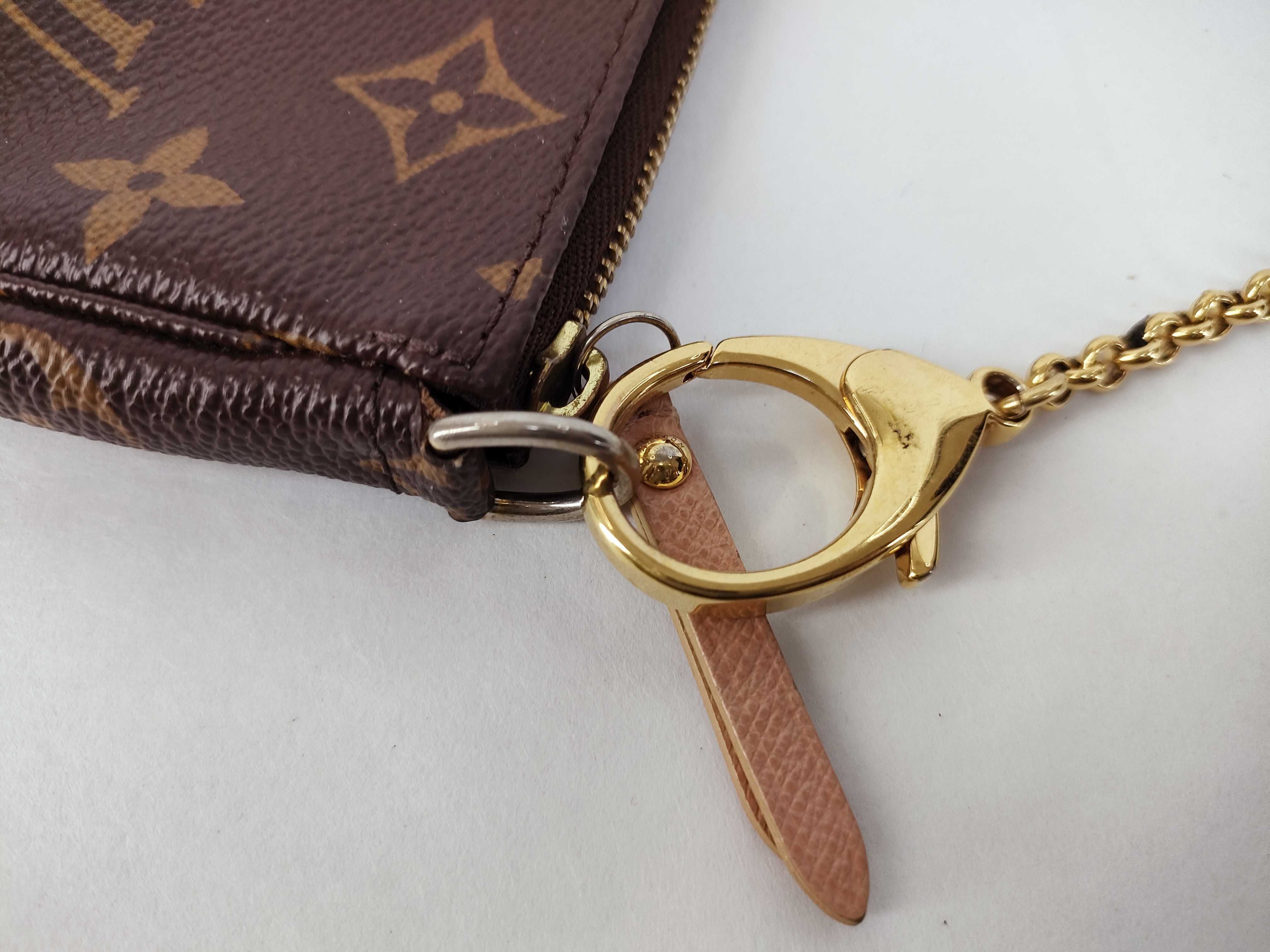 Monogram Louis Vuitton Monogram Accessory Pouch — view 7