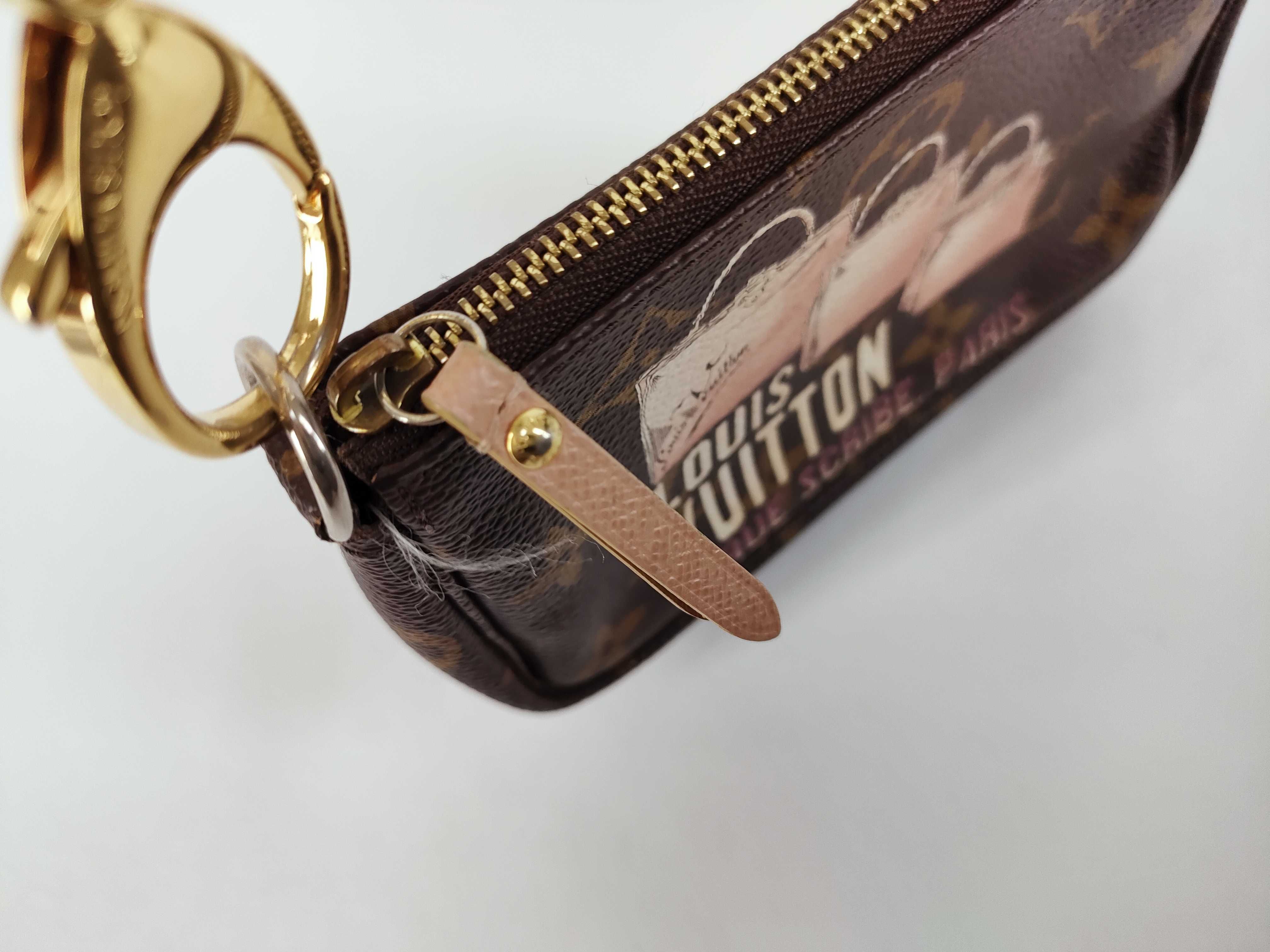 Monogram Louis Vuitton Monogram Accessory Pouch — view 9