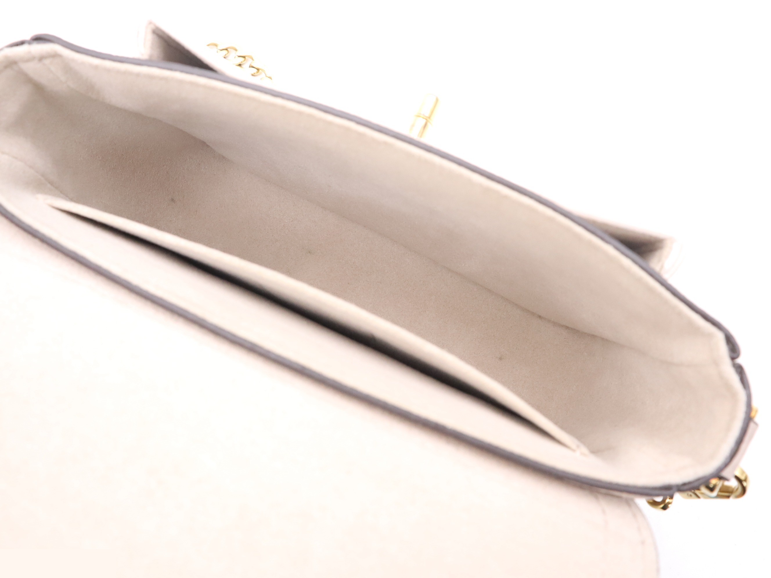 Leather Lockme Tender with shoulder strap and dust bag. — view 7