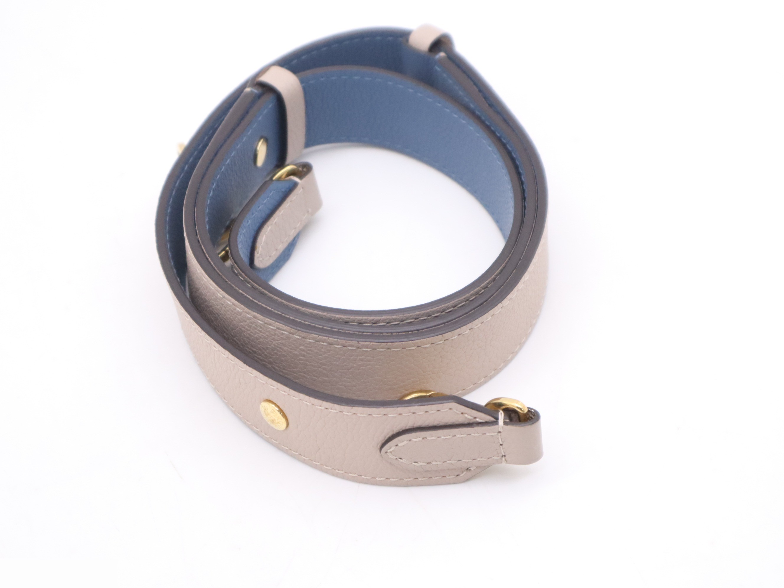 Leather Lockme Tender with shoulder strap and dust bag. — view 8