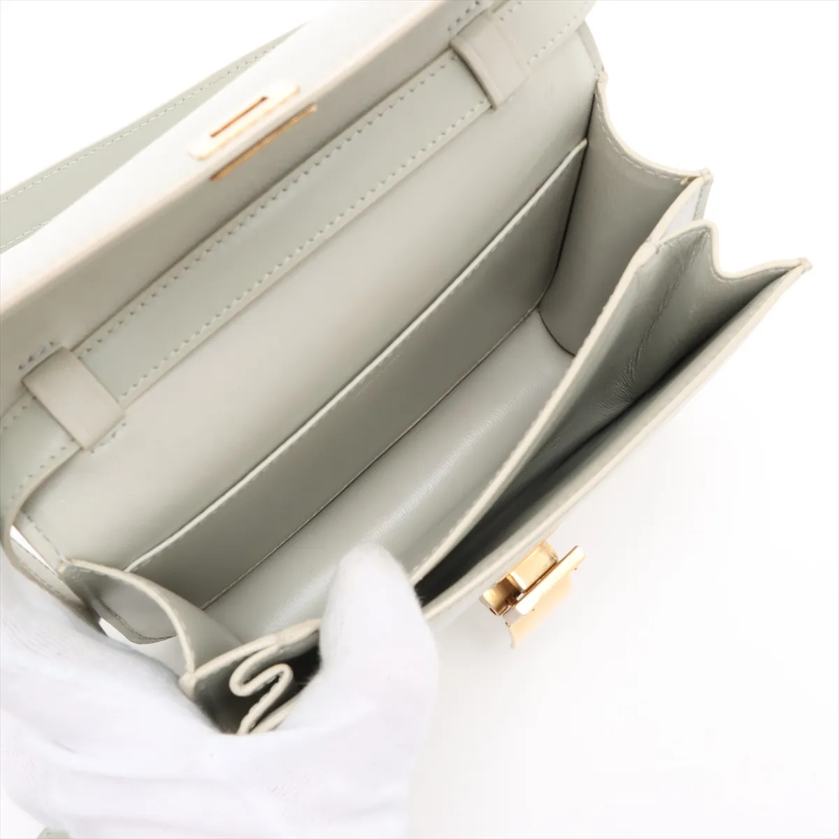 Classic Box Small Leather Shoulder Bag Green F Mark — view 6