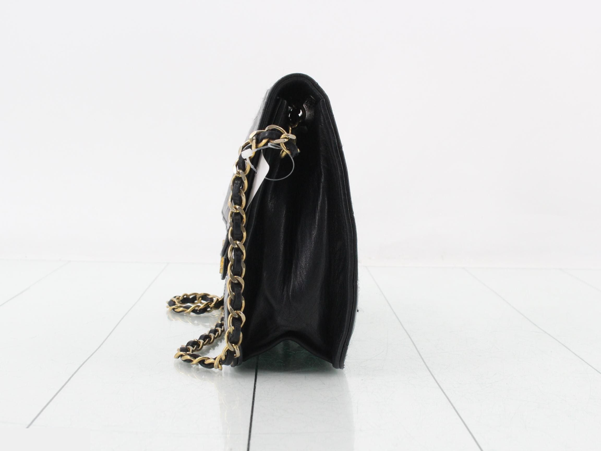Push-lock chain — view 3