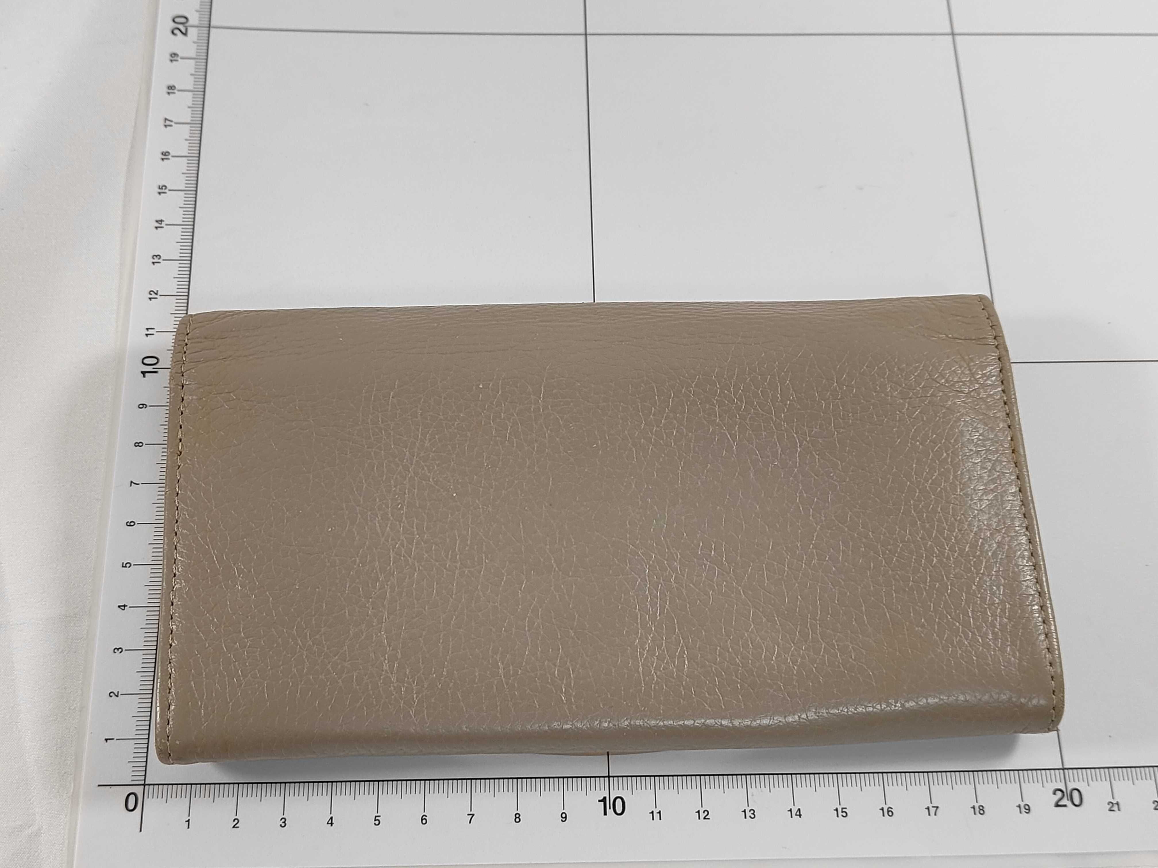 See By / Wallet / Hardware / Long Wallet — view 2