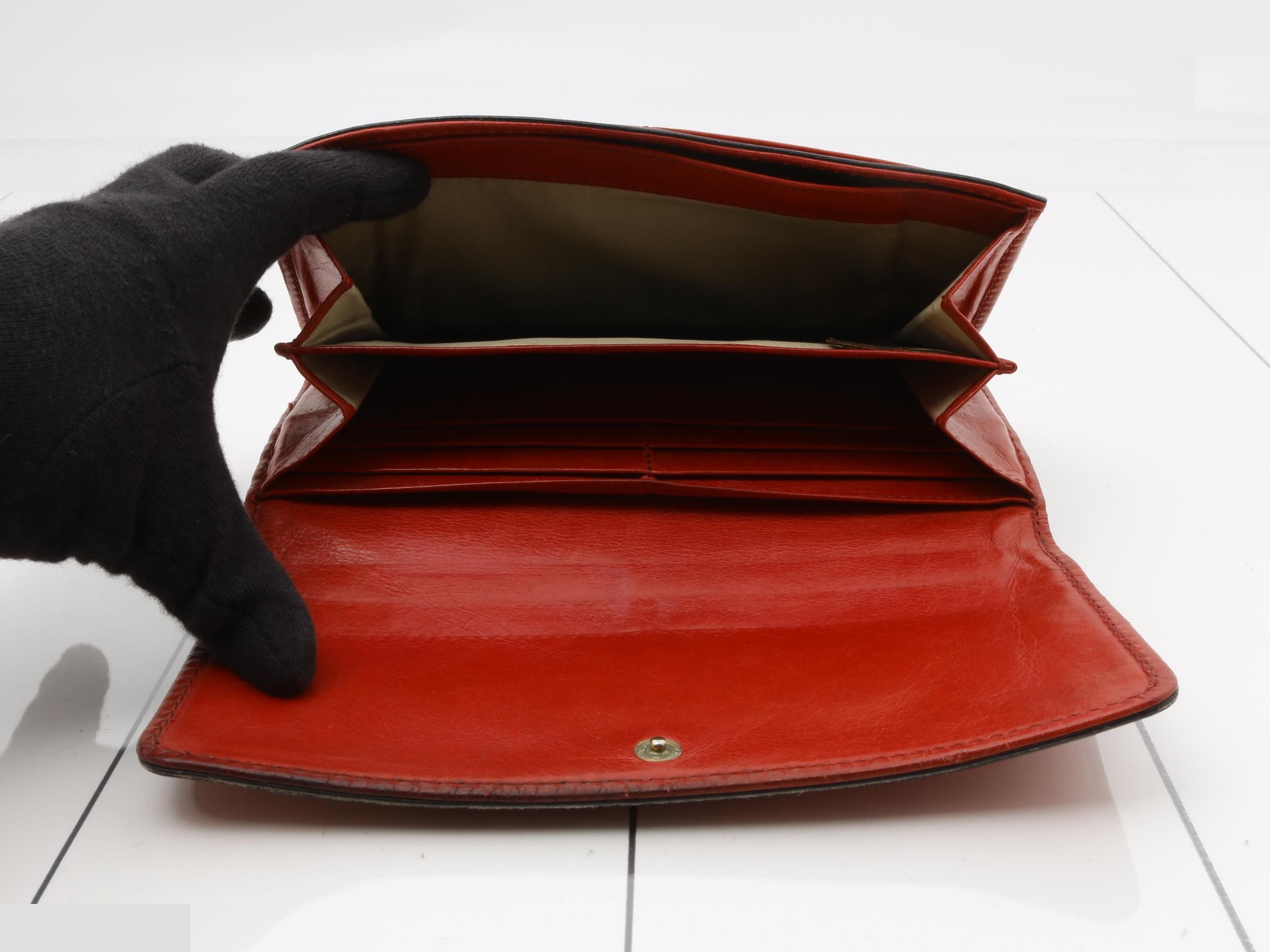 Other lines: Bags & Wallets, Long Wallet, Red — view 4