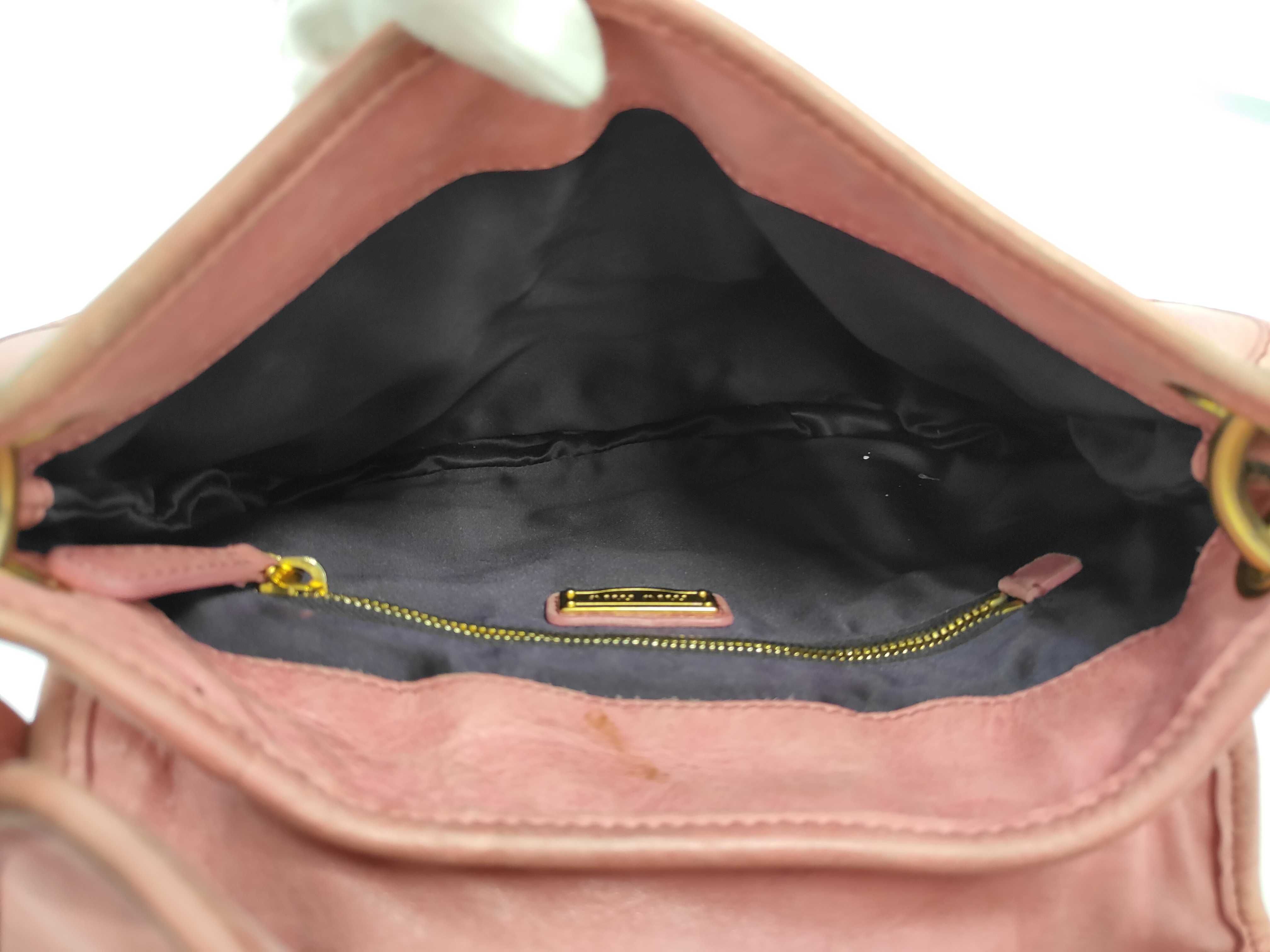 Matelassé One-Shoulder Handbag with Locking Clasp — view 7
