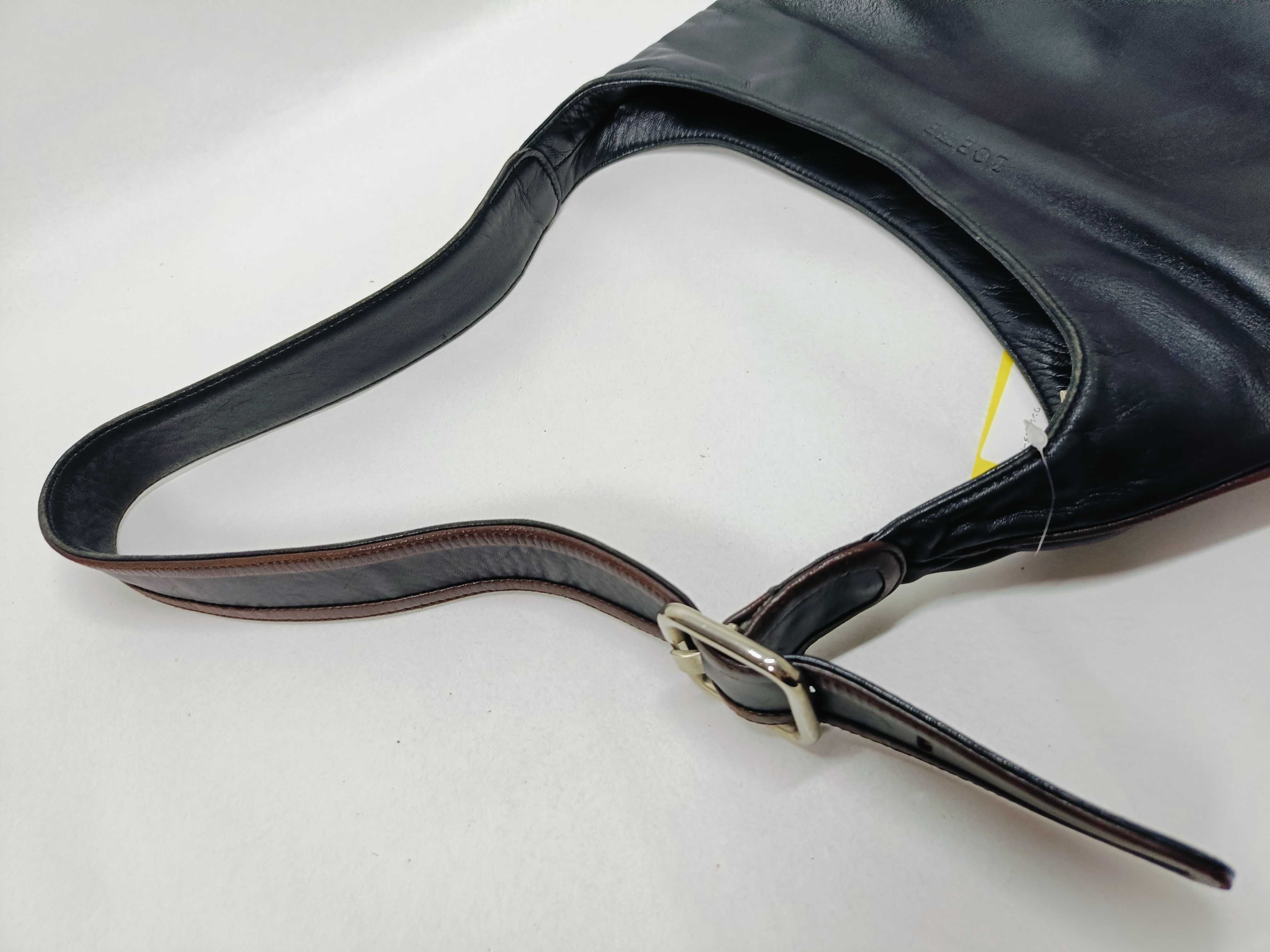 Nappa Aire One-Shoulder Bag (Shoulder Bag) — view 3