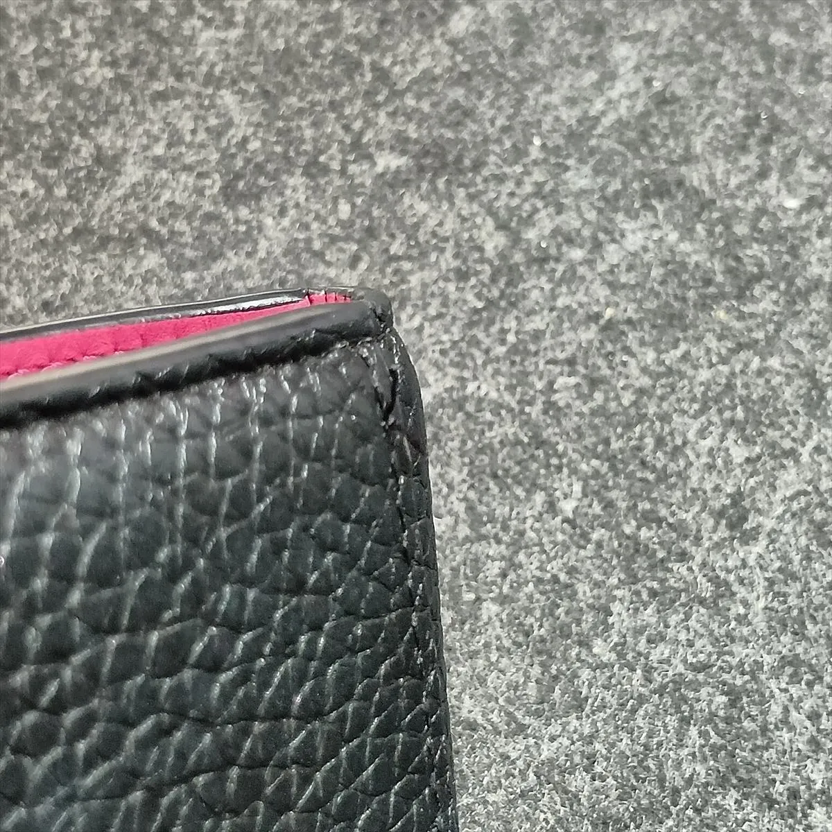 Taurillon Portefeuille Capucines XS M68587 Noir Compact Wallet (RFID detected) — view 10