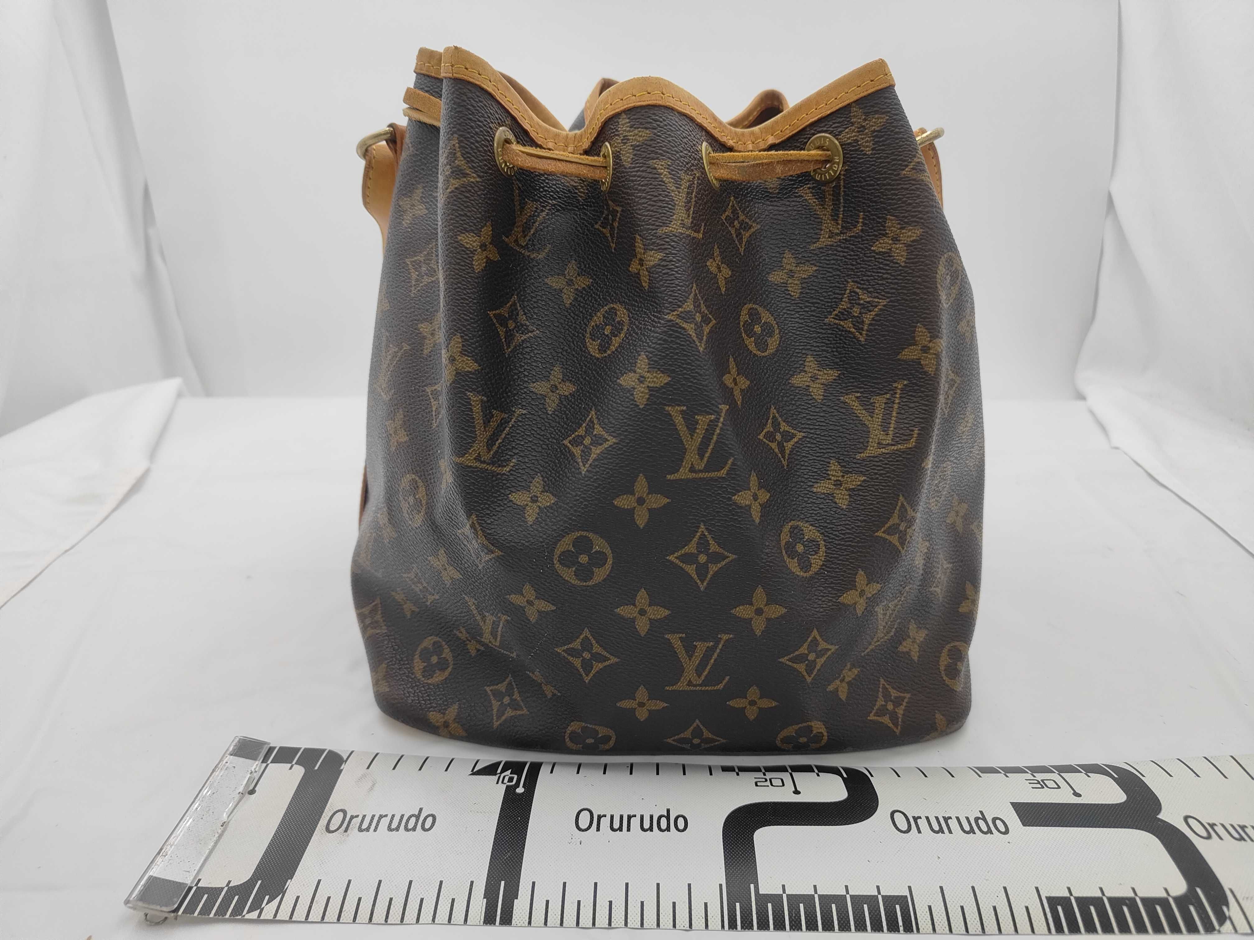 LV Petit Noé M42226 Monogram Shoulder Bag — view 2