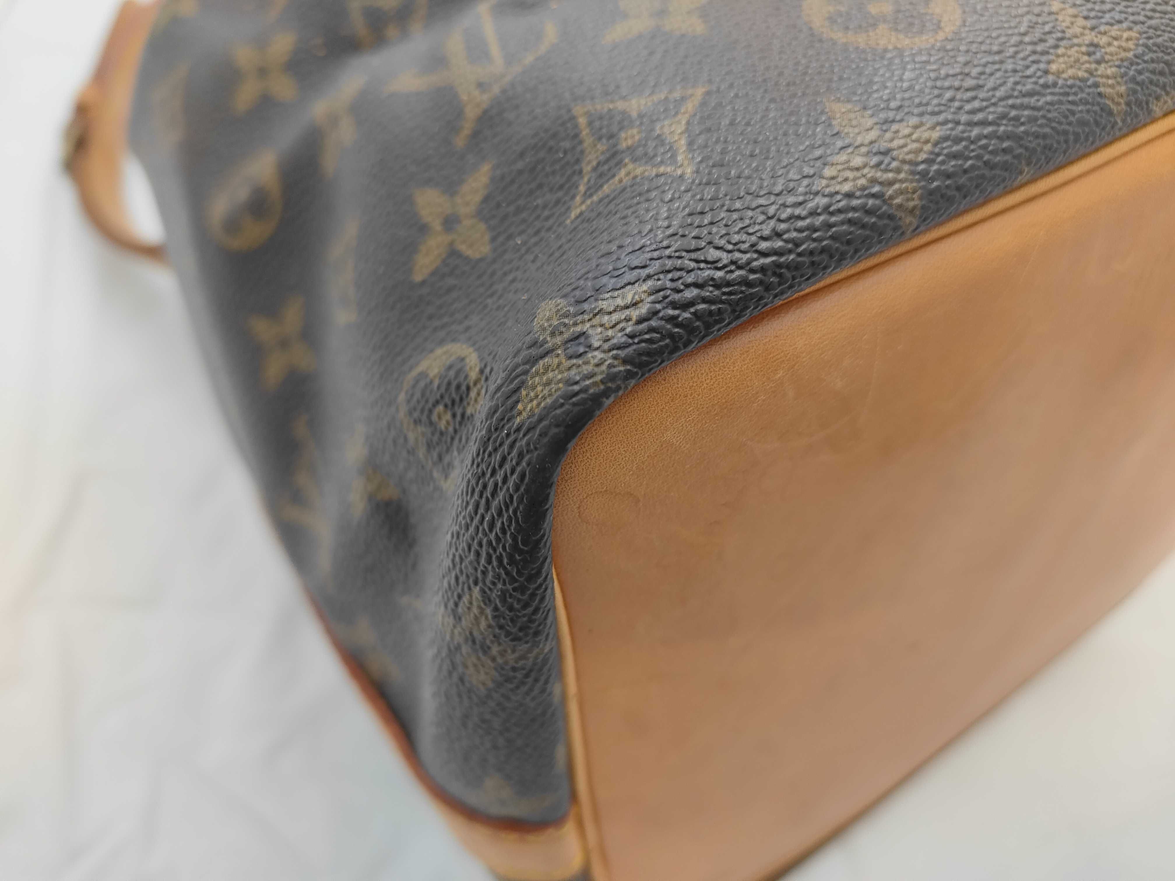 LV Petit Noé M42226 Monogram Shoulder Bag — view 6