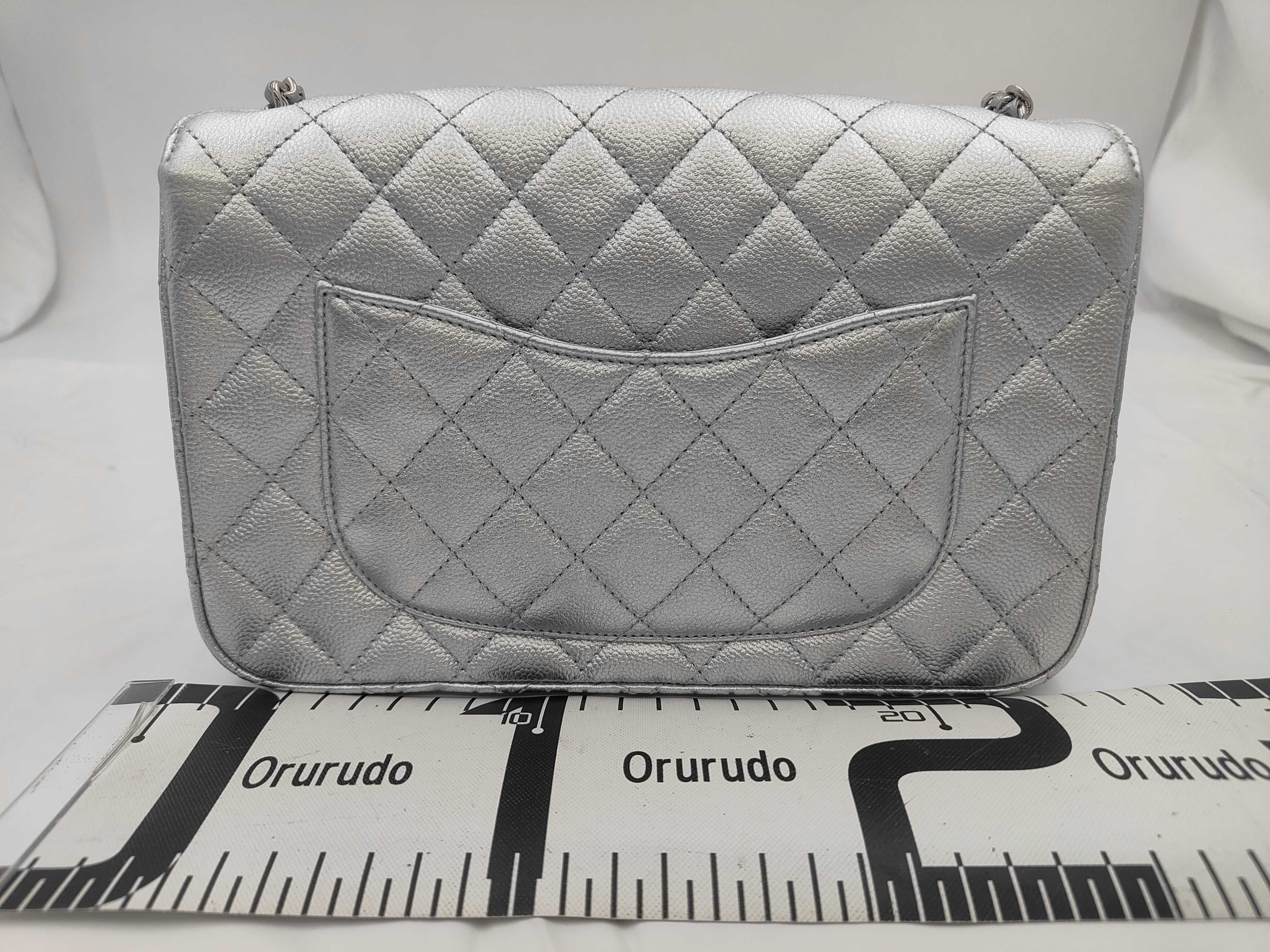 Single Flap Caviar Silver Shoulder Bag — view 2