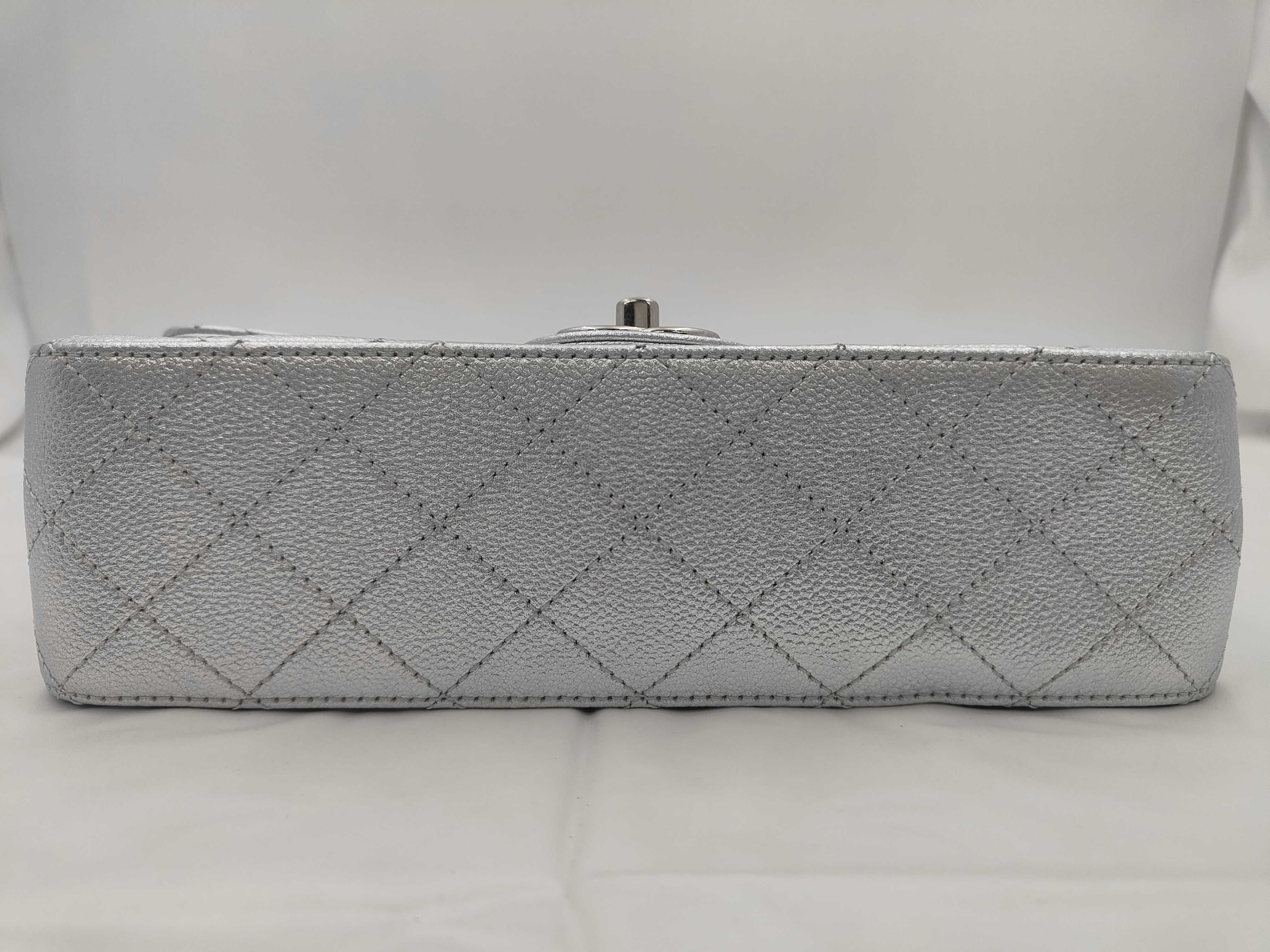Single Flap Caviar Silver Shoulder Bag — view 7