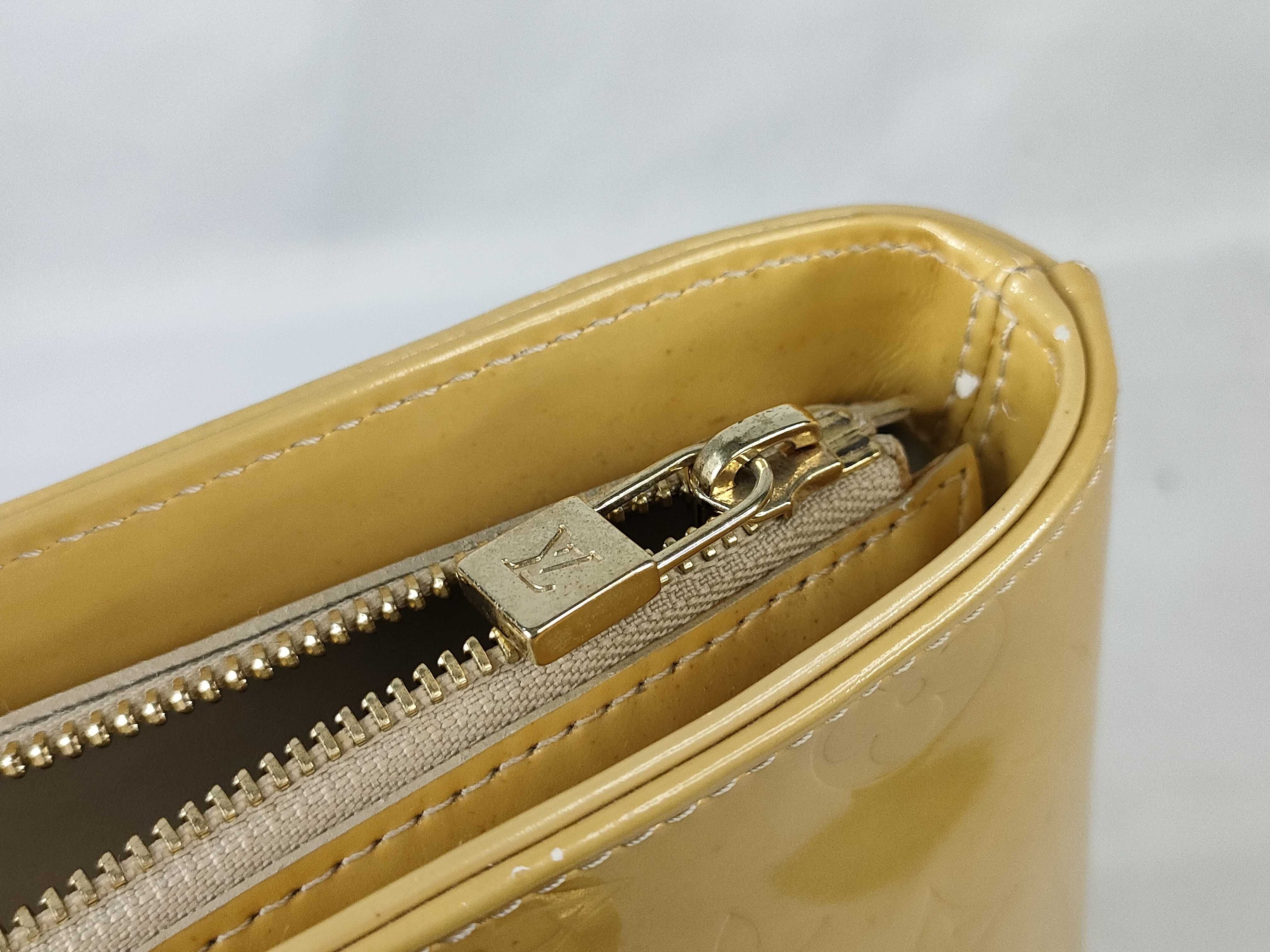 Vernis LV Vernis Houston Handbag — view 13
