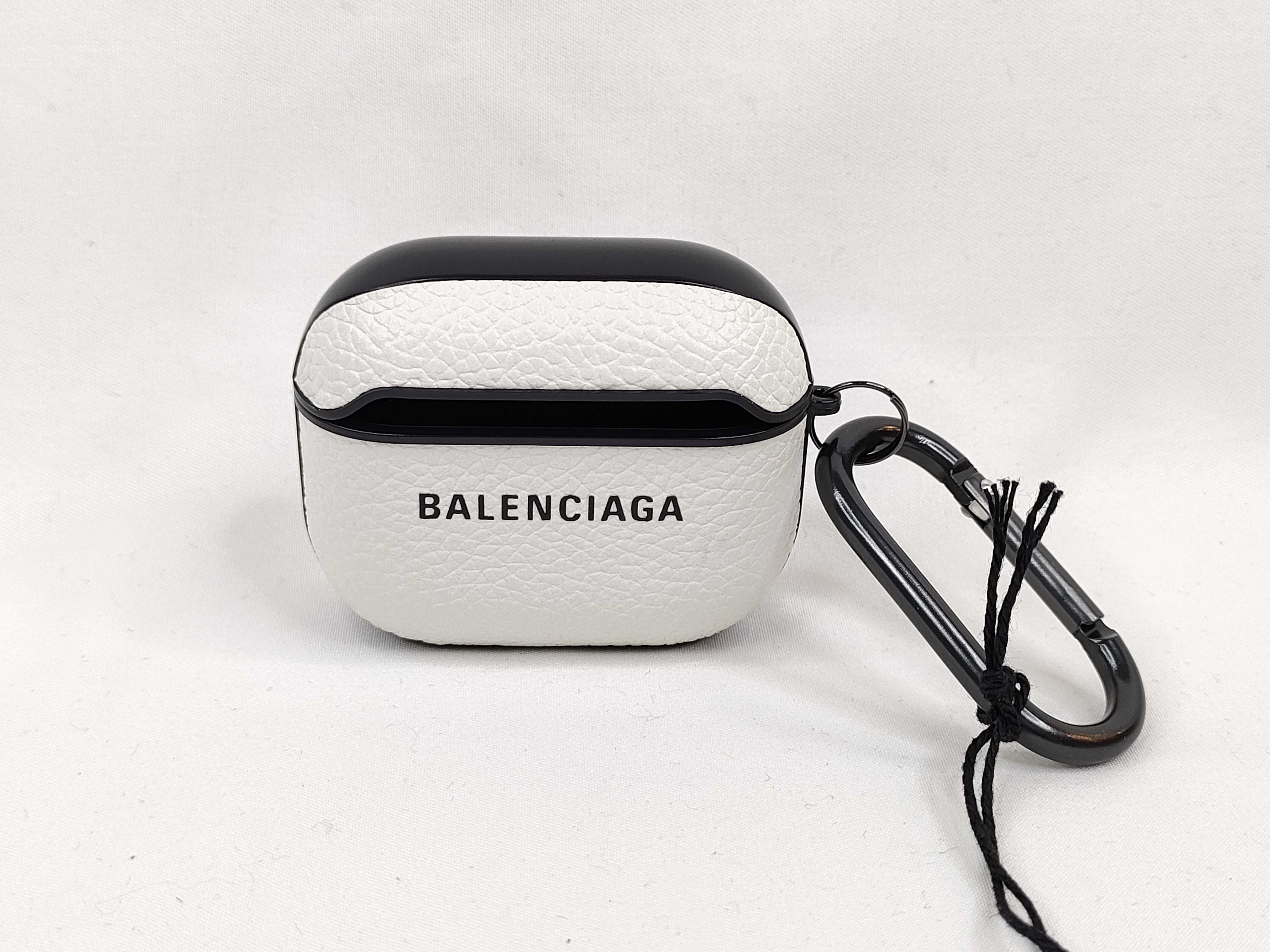 Cash AirPods Pro Hard Case 698364 Other Accessories