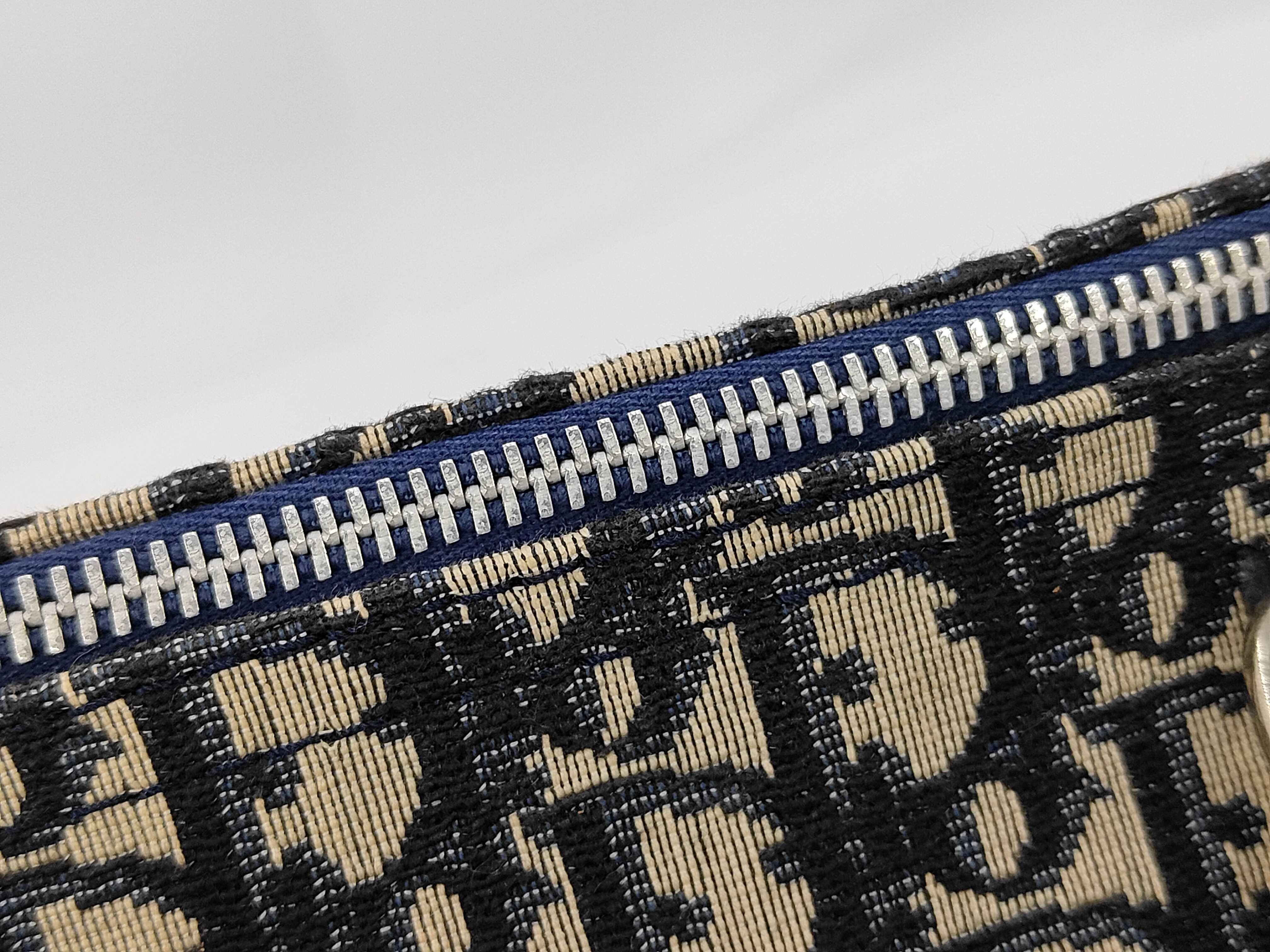 Trotter Boston Bag — view 8
