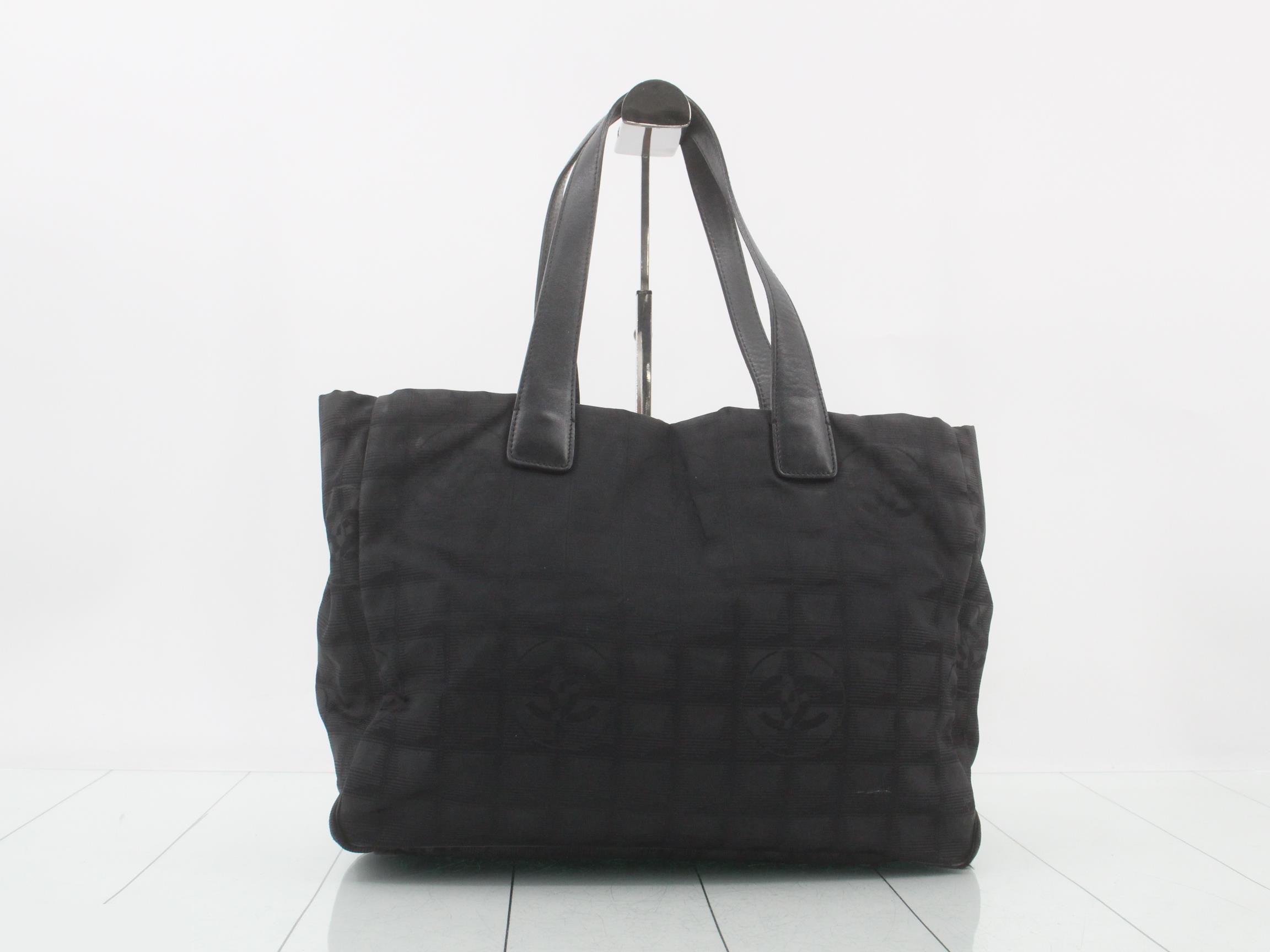 New Travel Line Tote Bag, Black — view 2