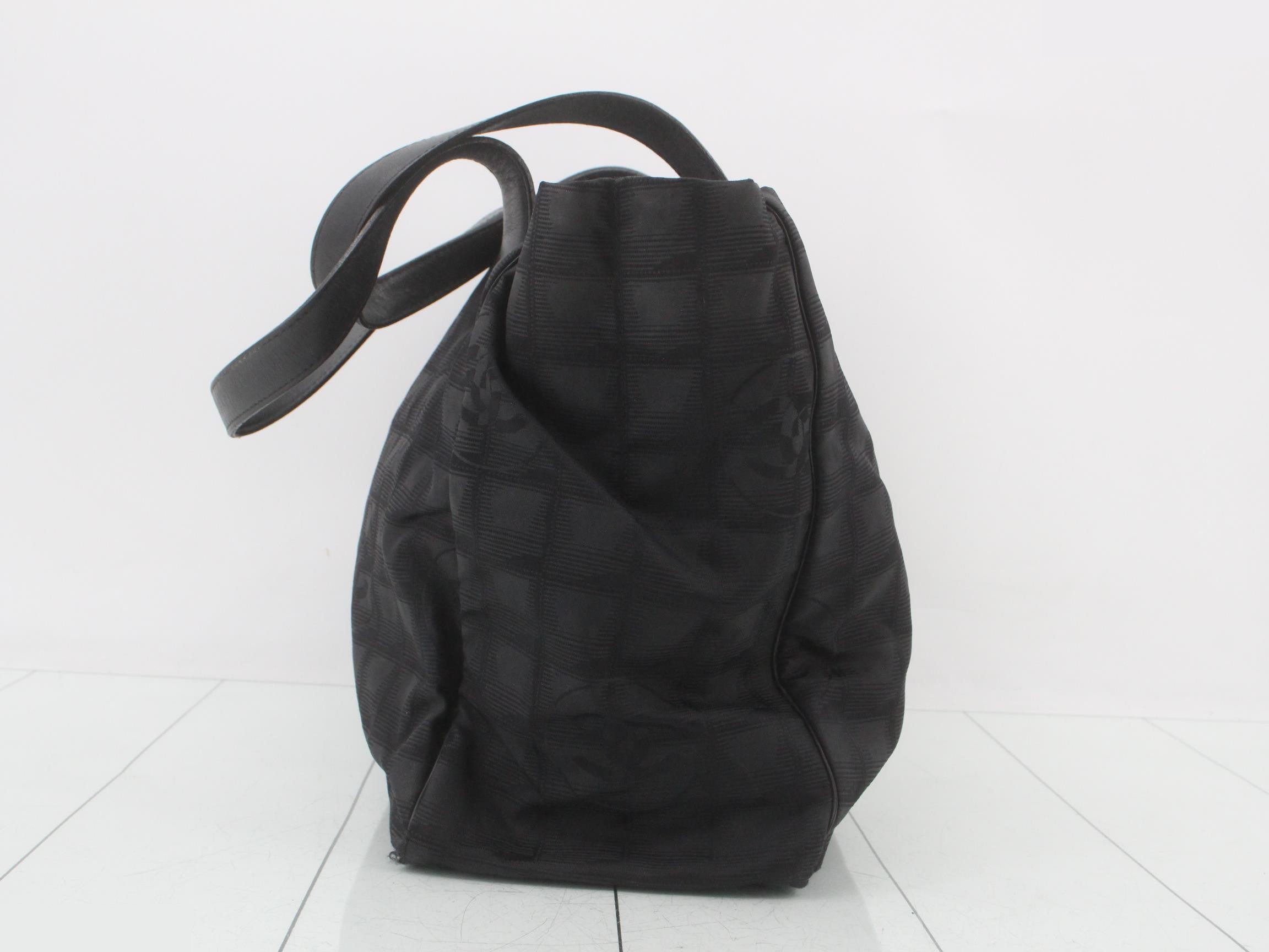 New Travel Line Tote Bag, Black — view 3