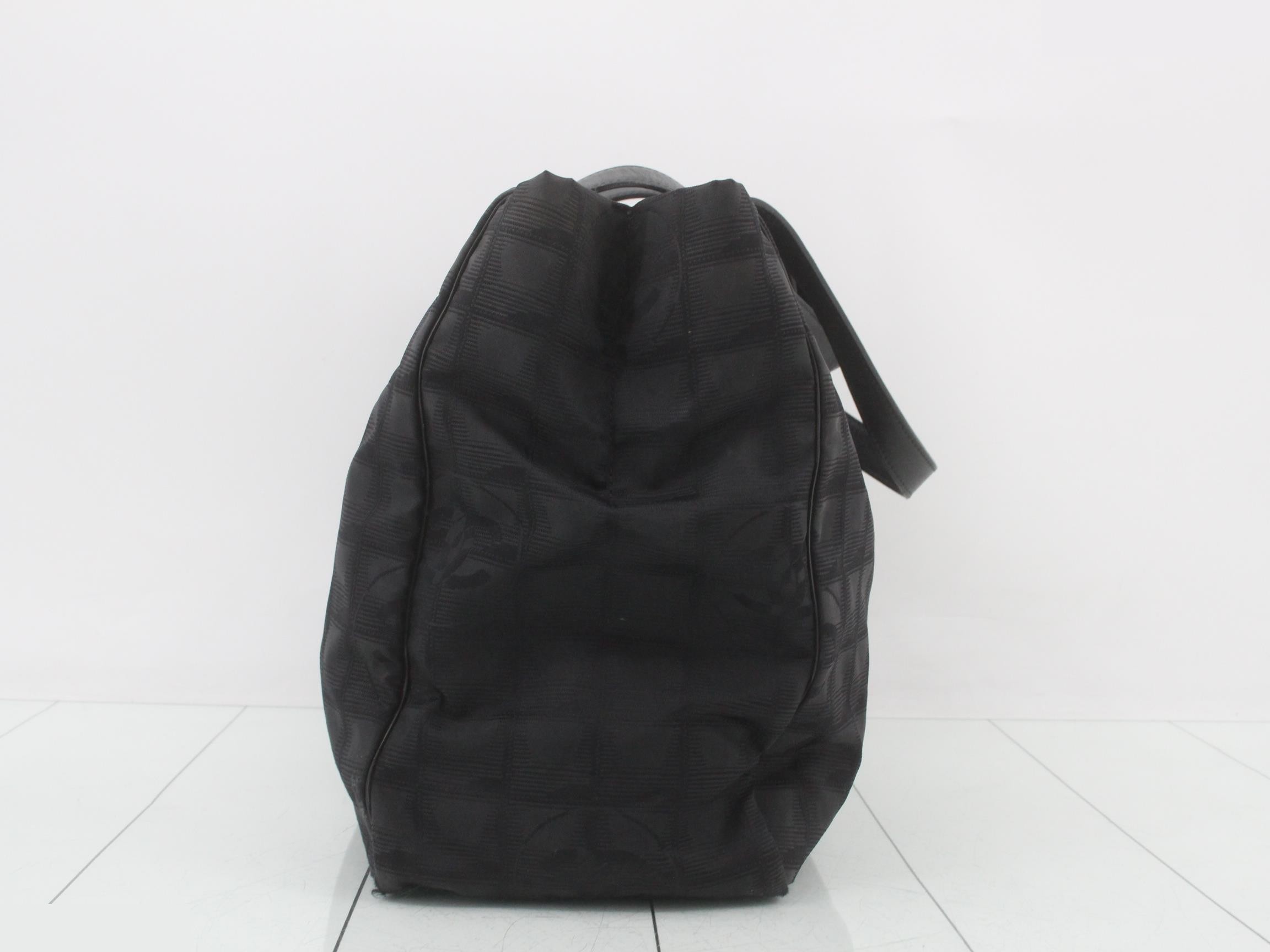 New Travel Line Tote Bag, Black — view 4