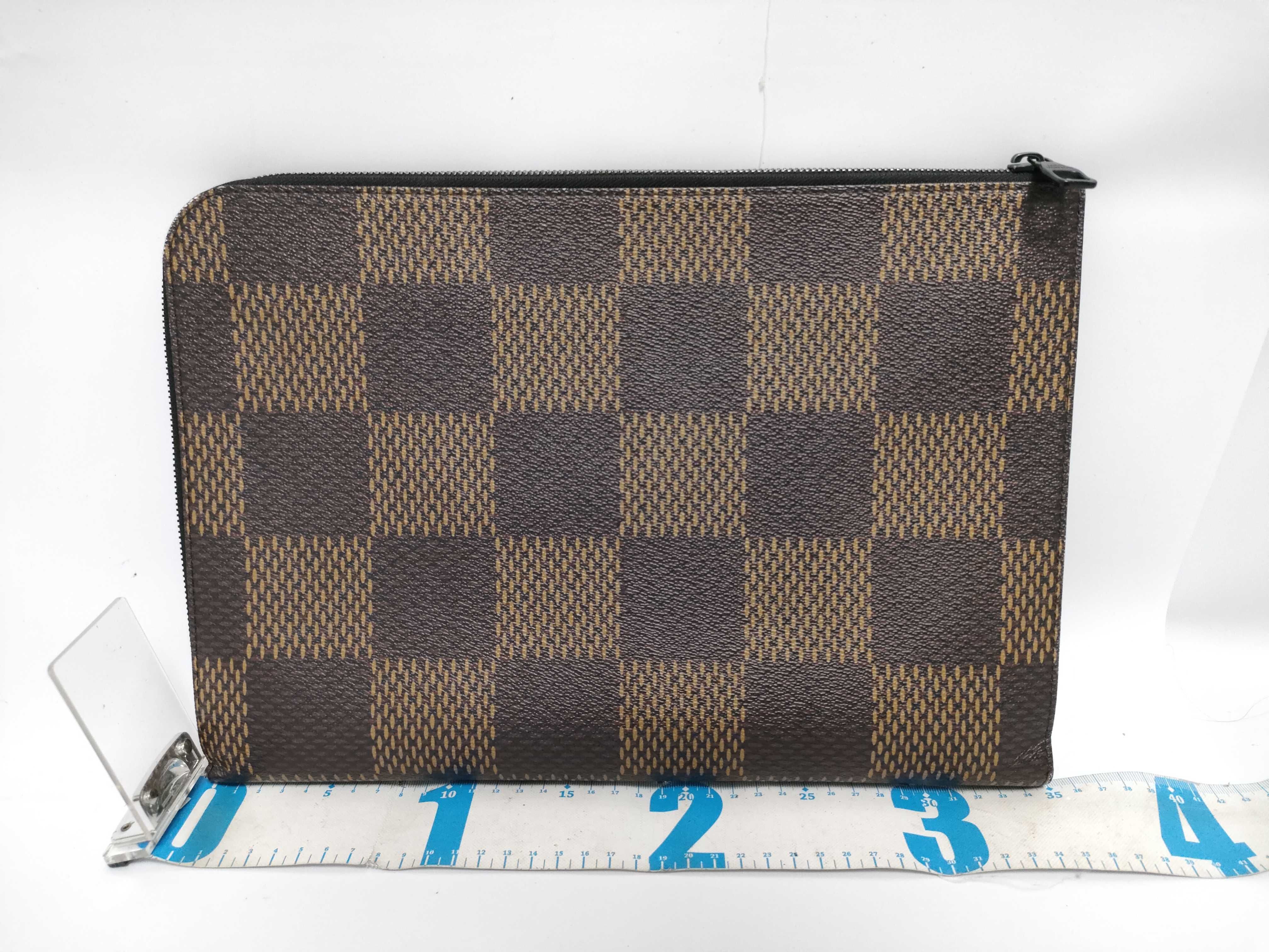 Damier Louis Vuitton M69390 Damier Giant Pochette Gère GM Clutch Bag — view 2