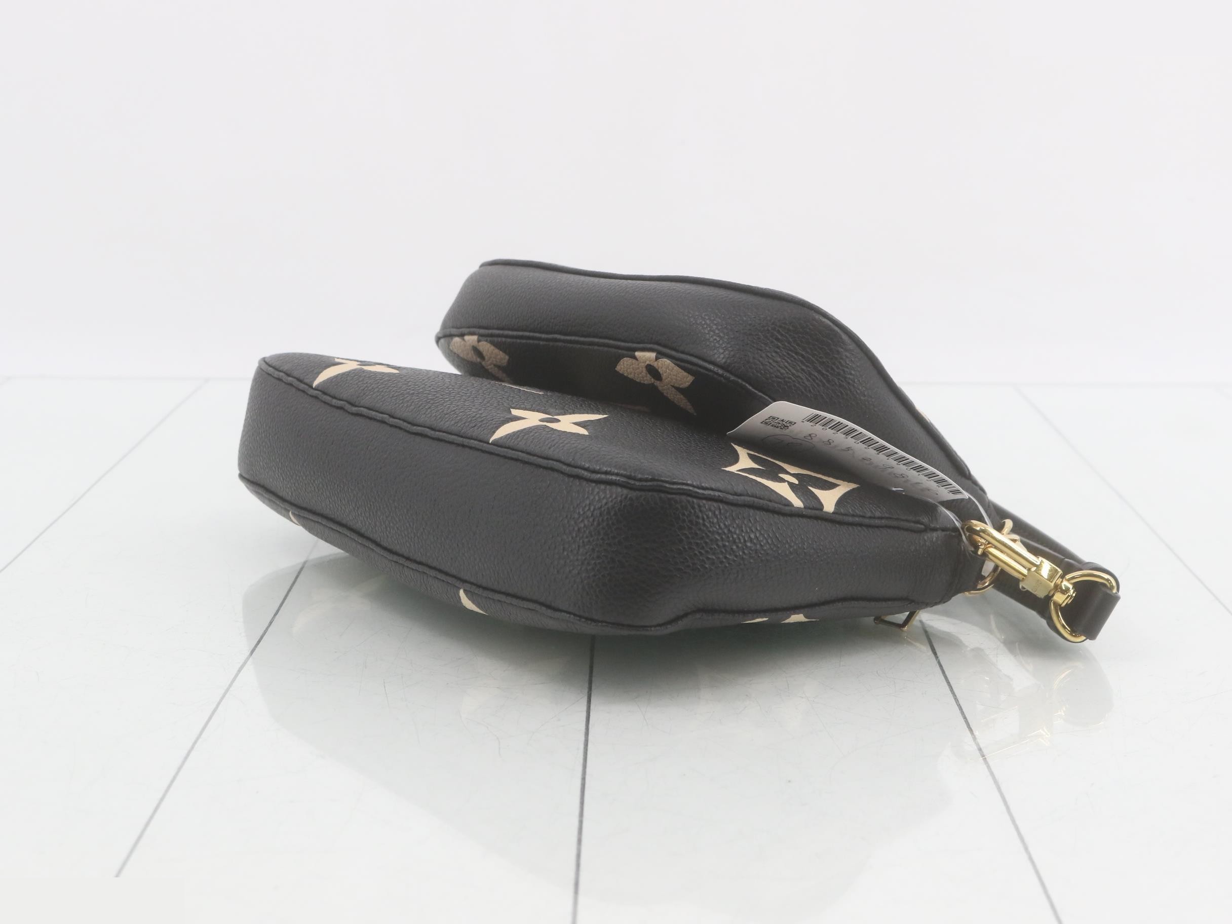 Multi Pochette Accessoires 2-Way Shoulder Bag — view 6