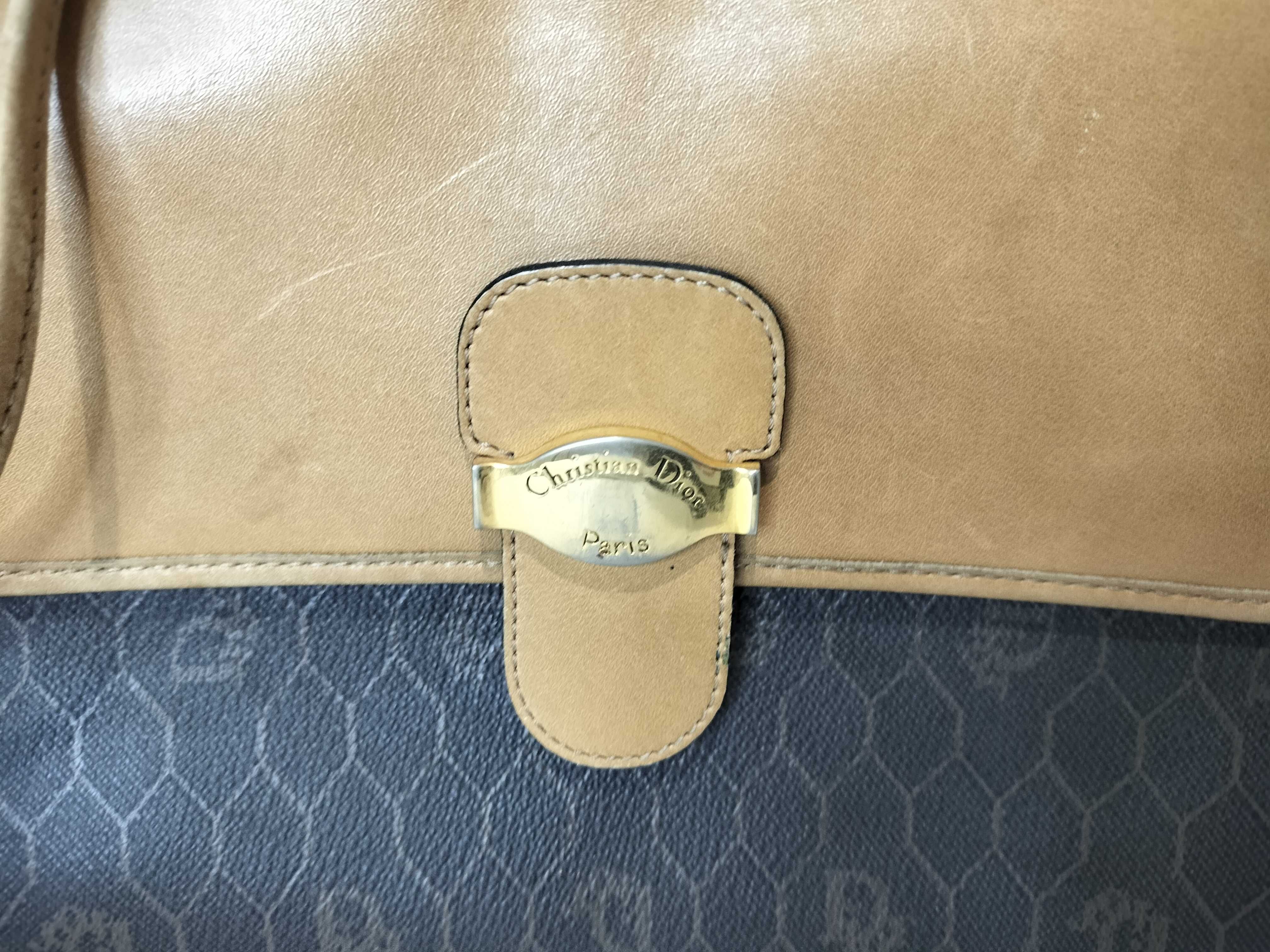 Honeycomb Pattern Shoulder Bag — view 2