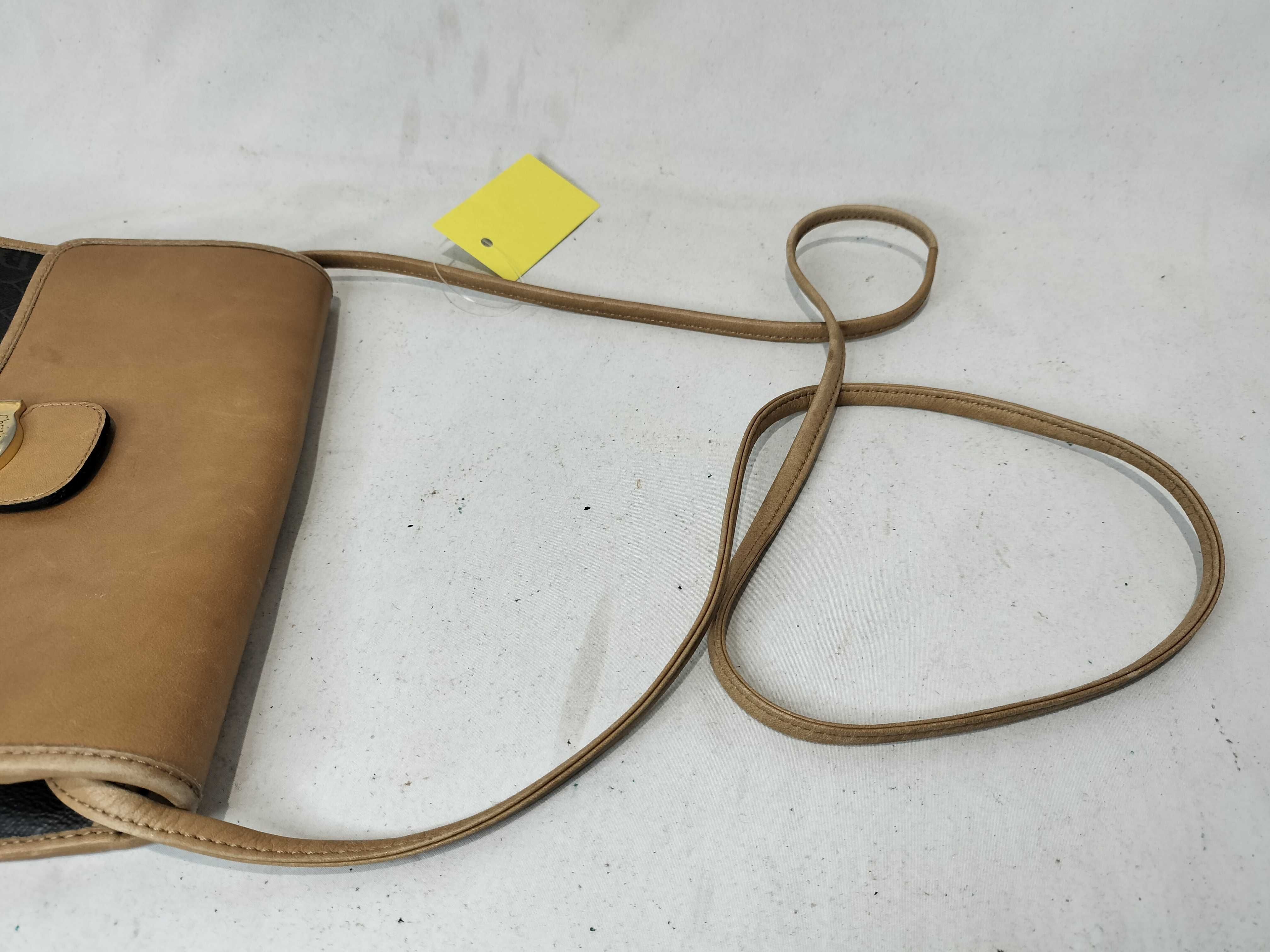 Honeycomb Pattern Shoulder Bag — view 4