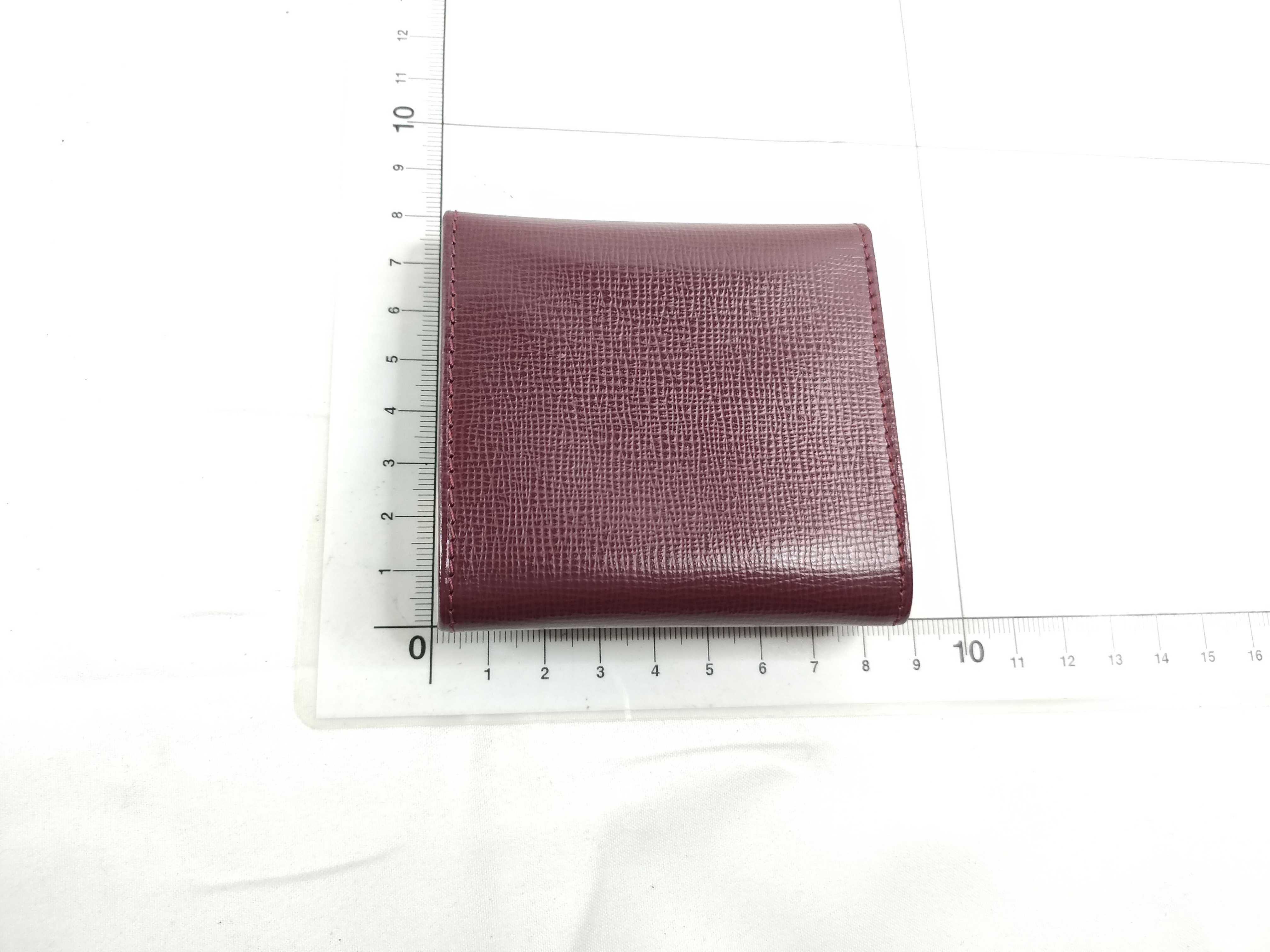 Must line leather coin case. — view 2