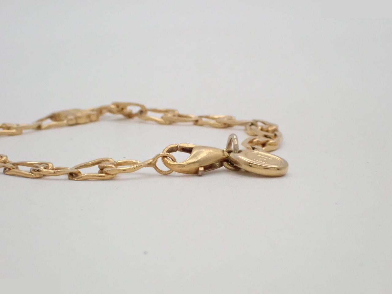Triomphe bracelet, gold, wrist circumference approximately 18.5 cm — view 3