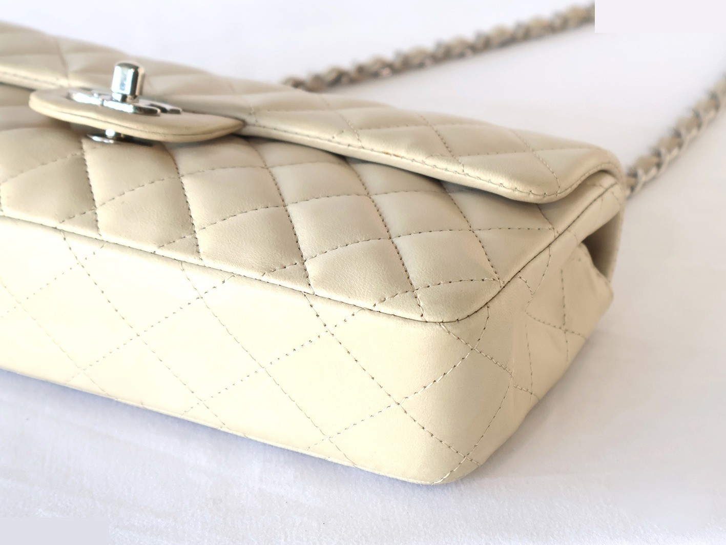 Matelassé Lambskin Double Chain Shoulder Bag, Off-White — view 3