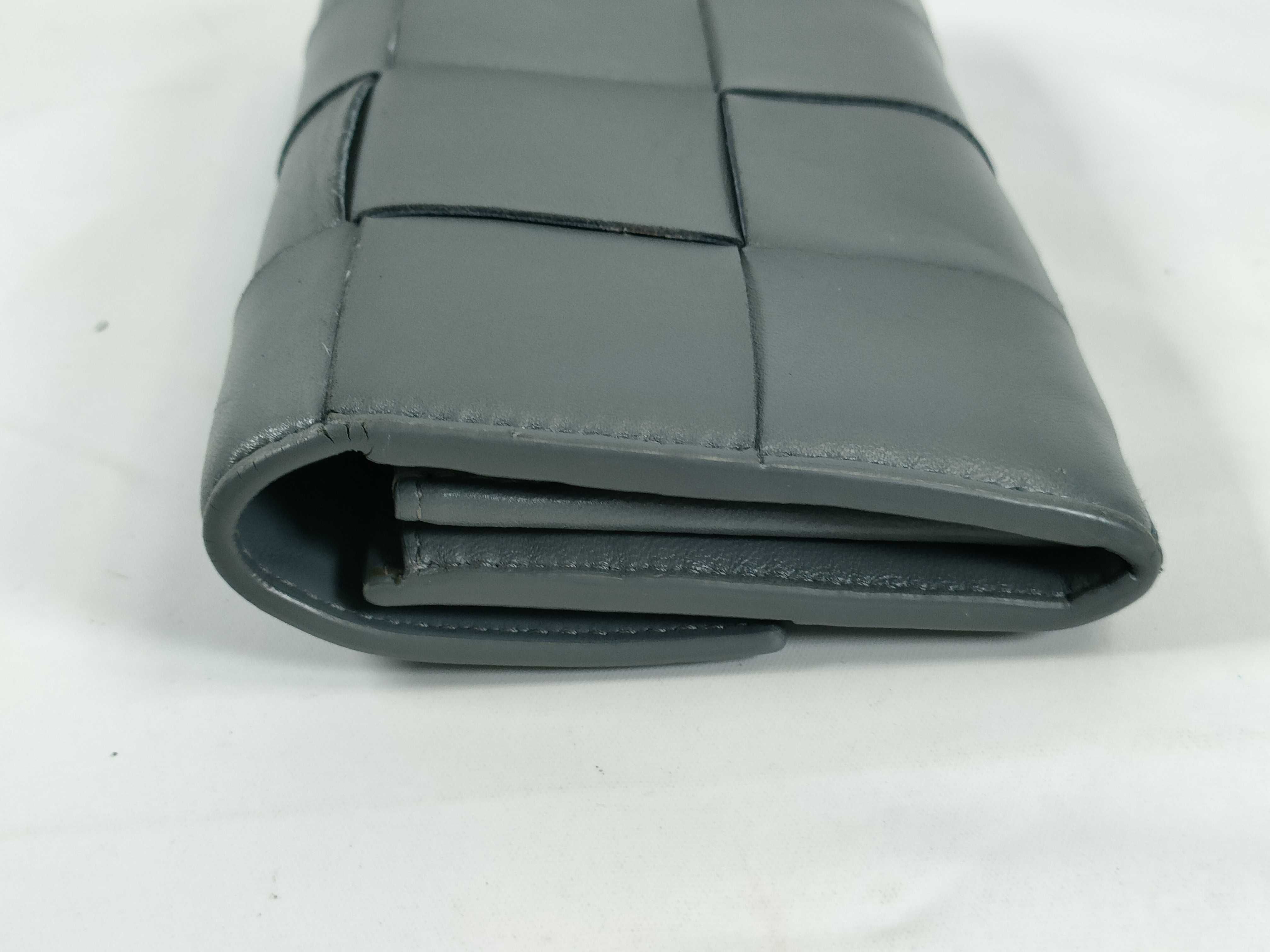 Intrecciato Maxi Intrecciato Cassette Gray Wallet — view 6