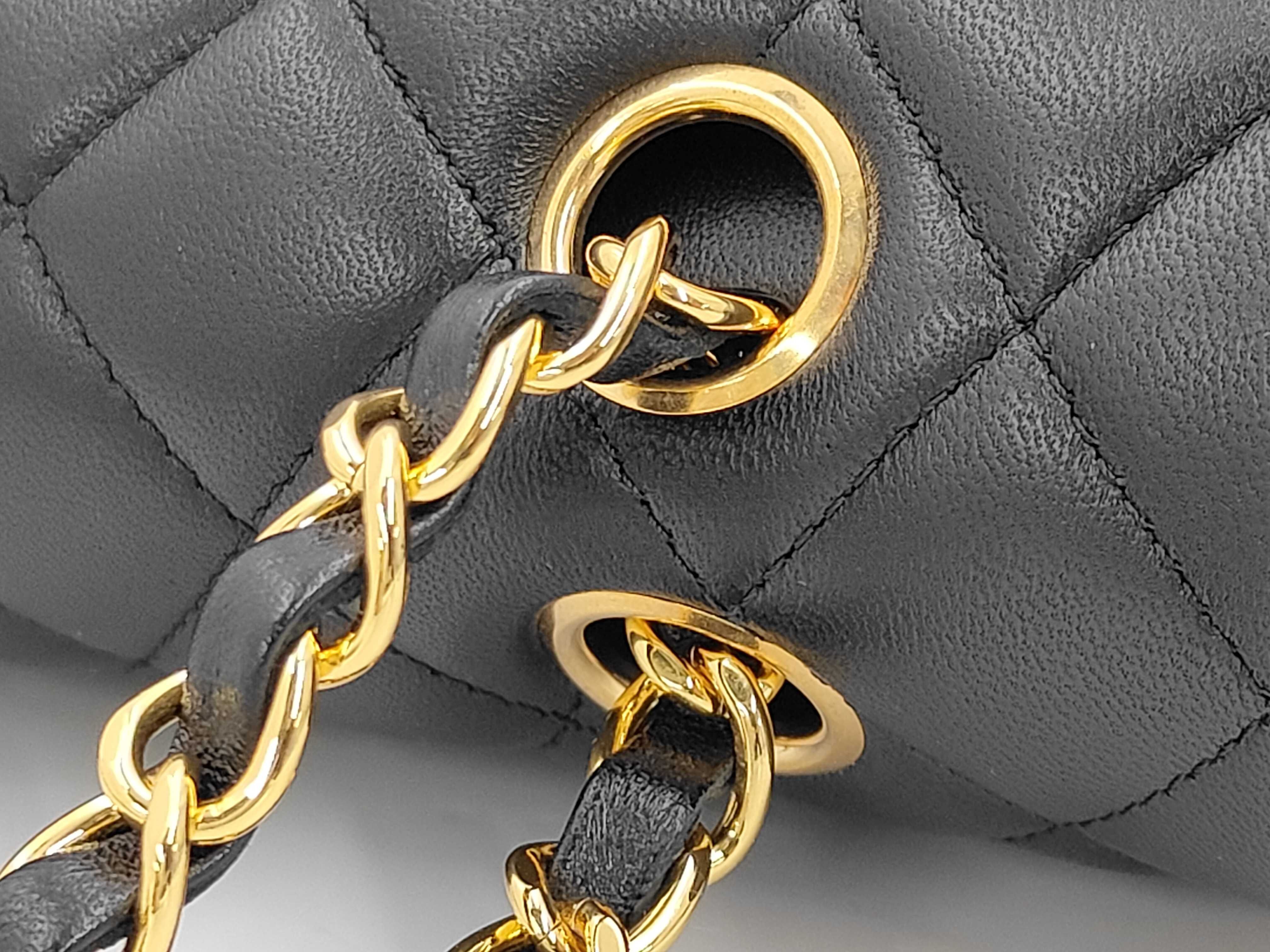 Matelassé 25 Double Flap Lambskin Black Chain Shoulder Bag — view 5