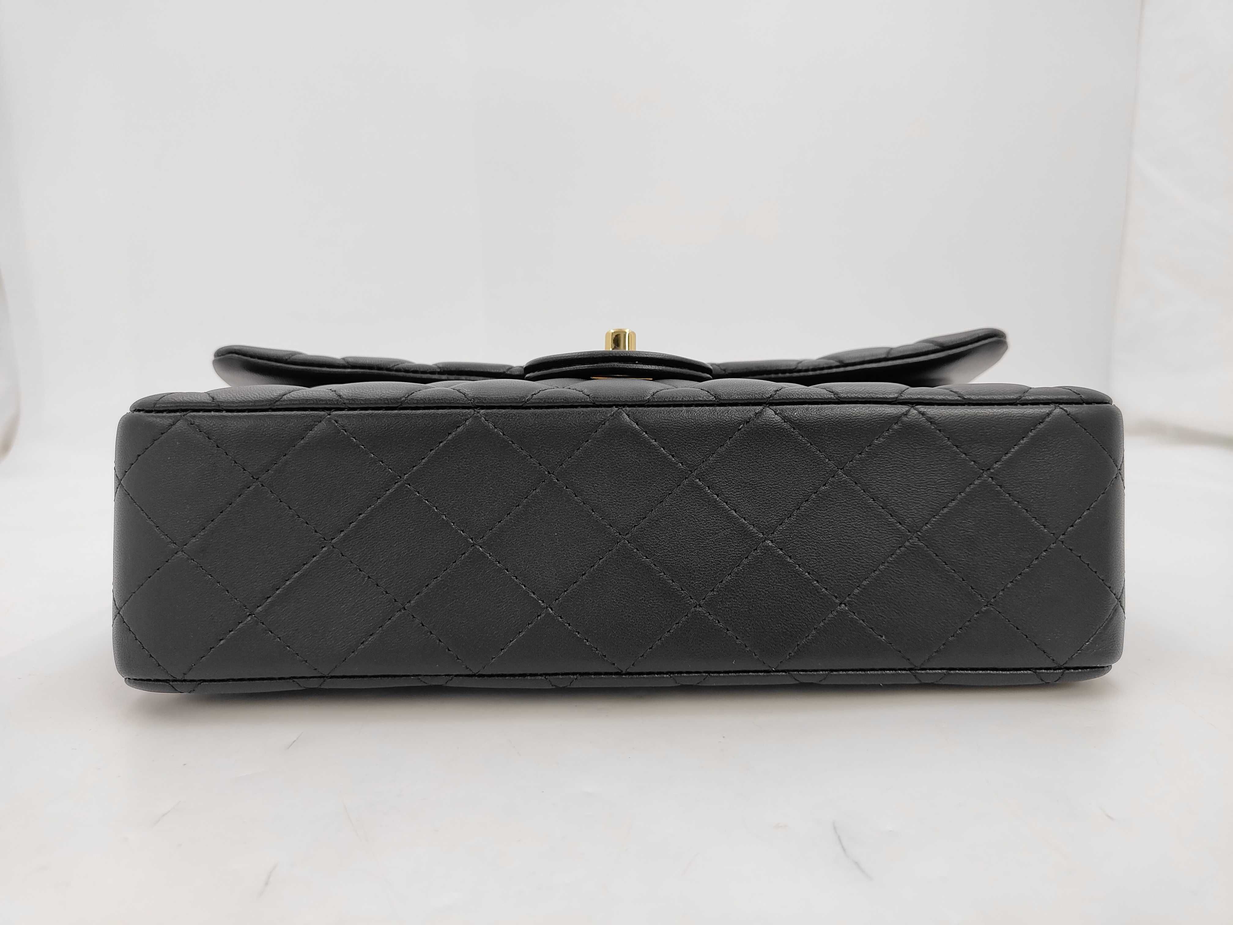 Matelassé 25 Double Flap Lambskin Black Chain Shoulder Bag — view 6