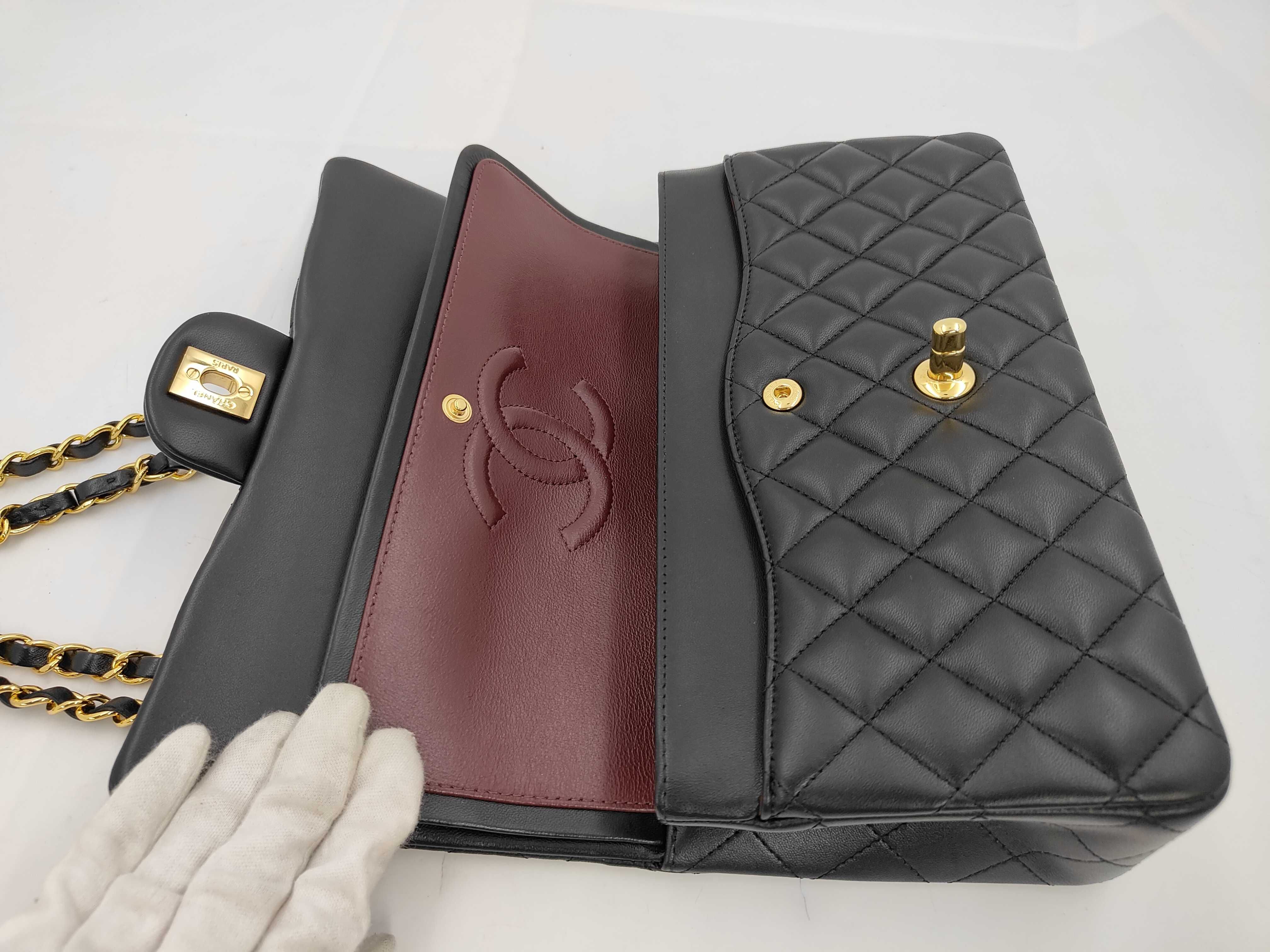 Matelassé 25 Double Flap Lambskin Black Chain Shoulder Bag — view 9