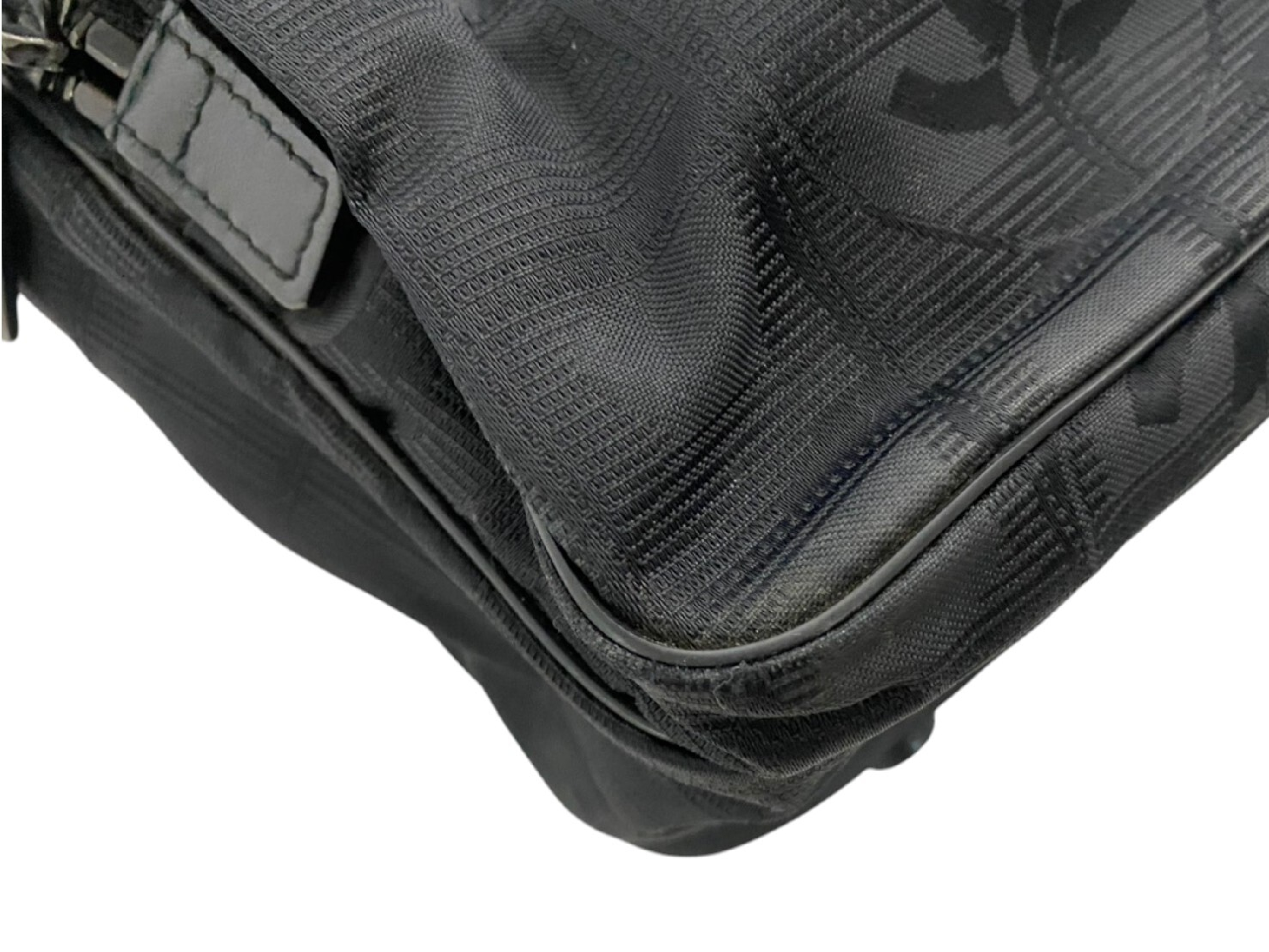 New Travel Handbag — view 5