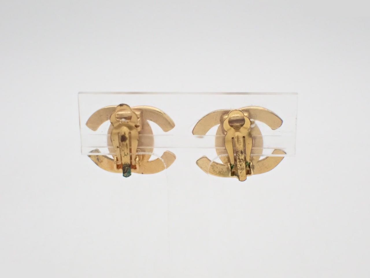 Turnlock Earrings — view 2